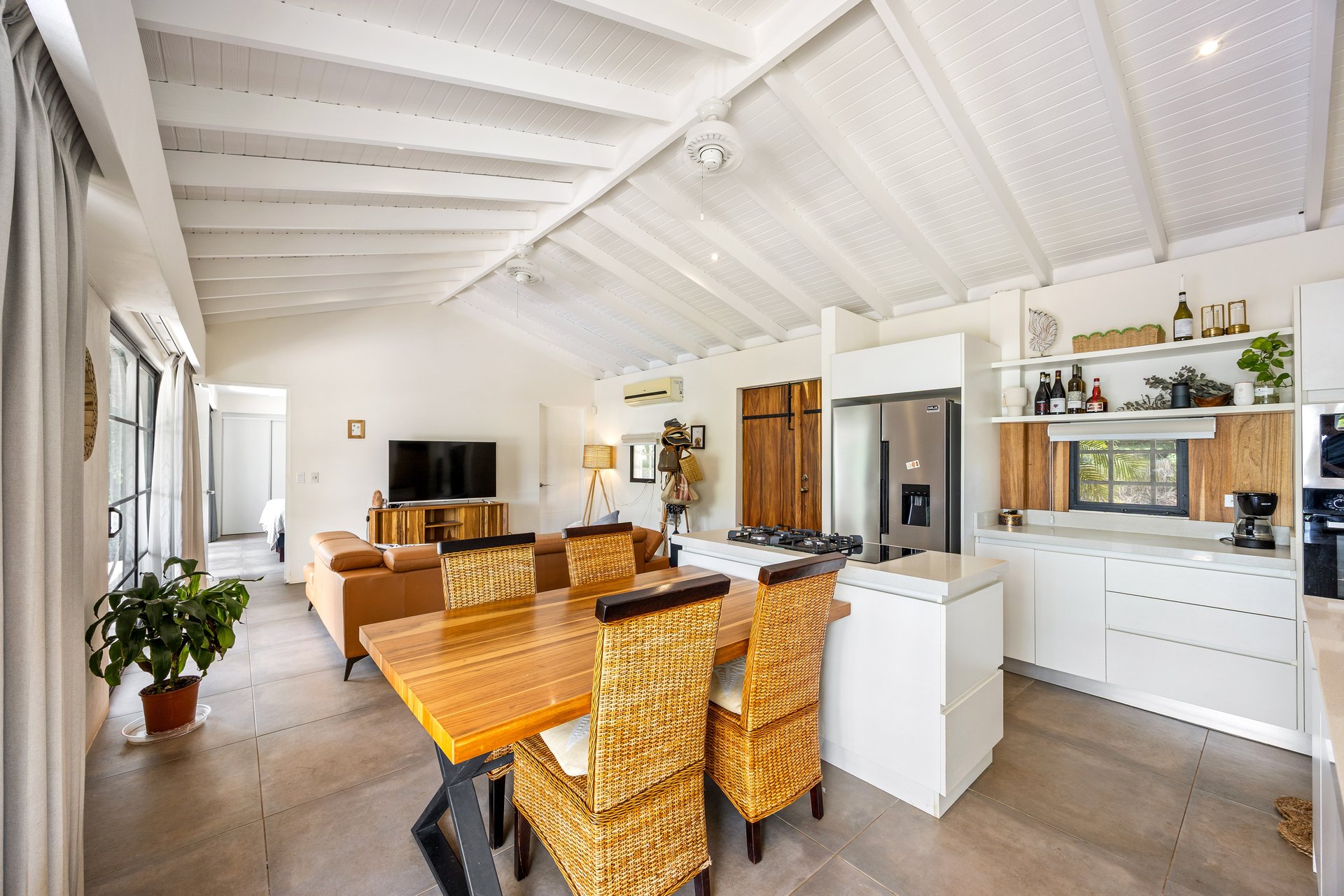 Les Voiles Blanches | Turnkey Boutique Luxury Lodge Near Tamarindo, Costa Rica