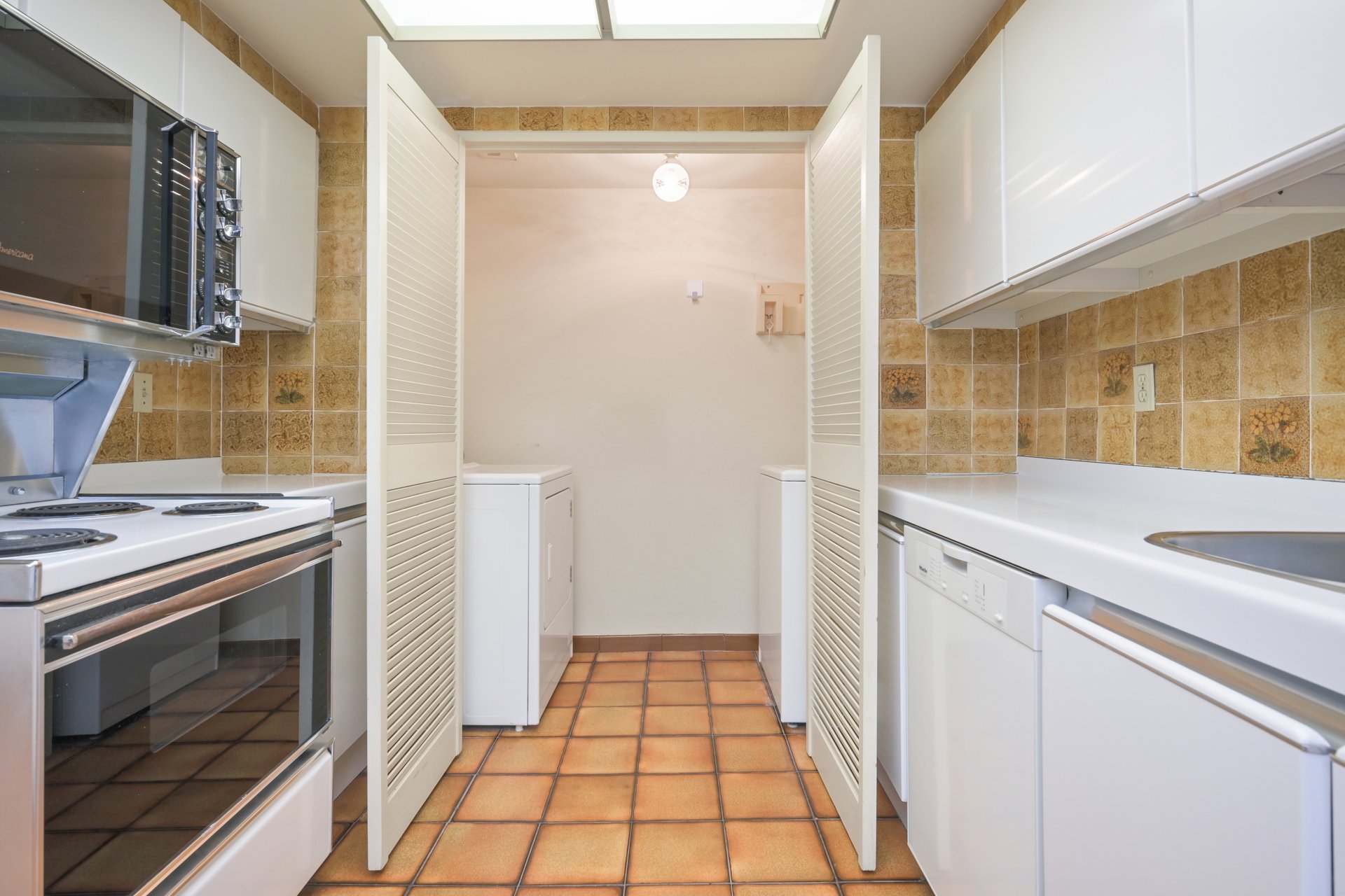Lakeside Living at the Prestigious Palace Pier