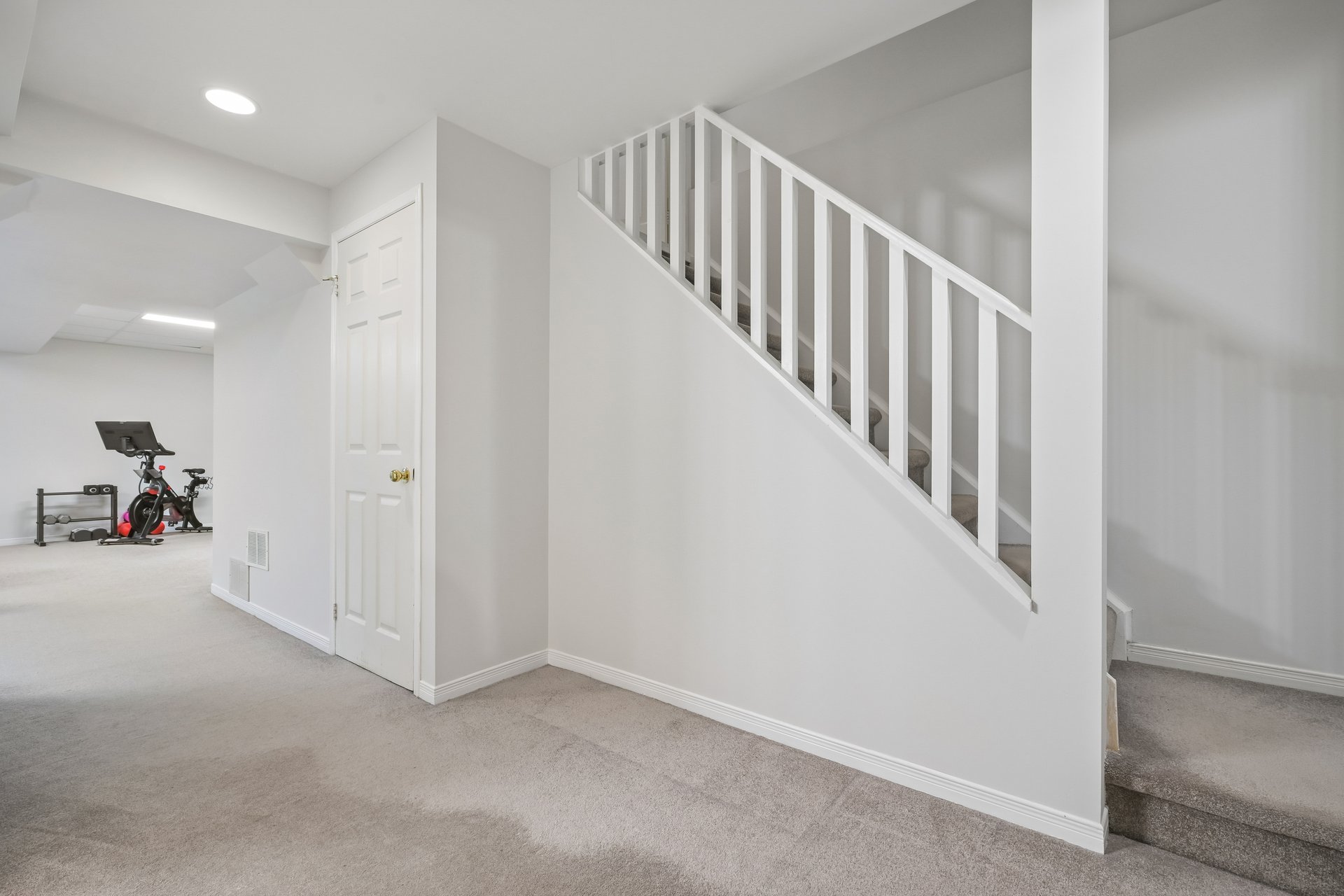 Spacious 3-Bedroom Detached Home in Westmount