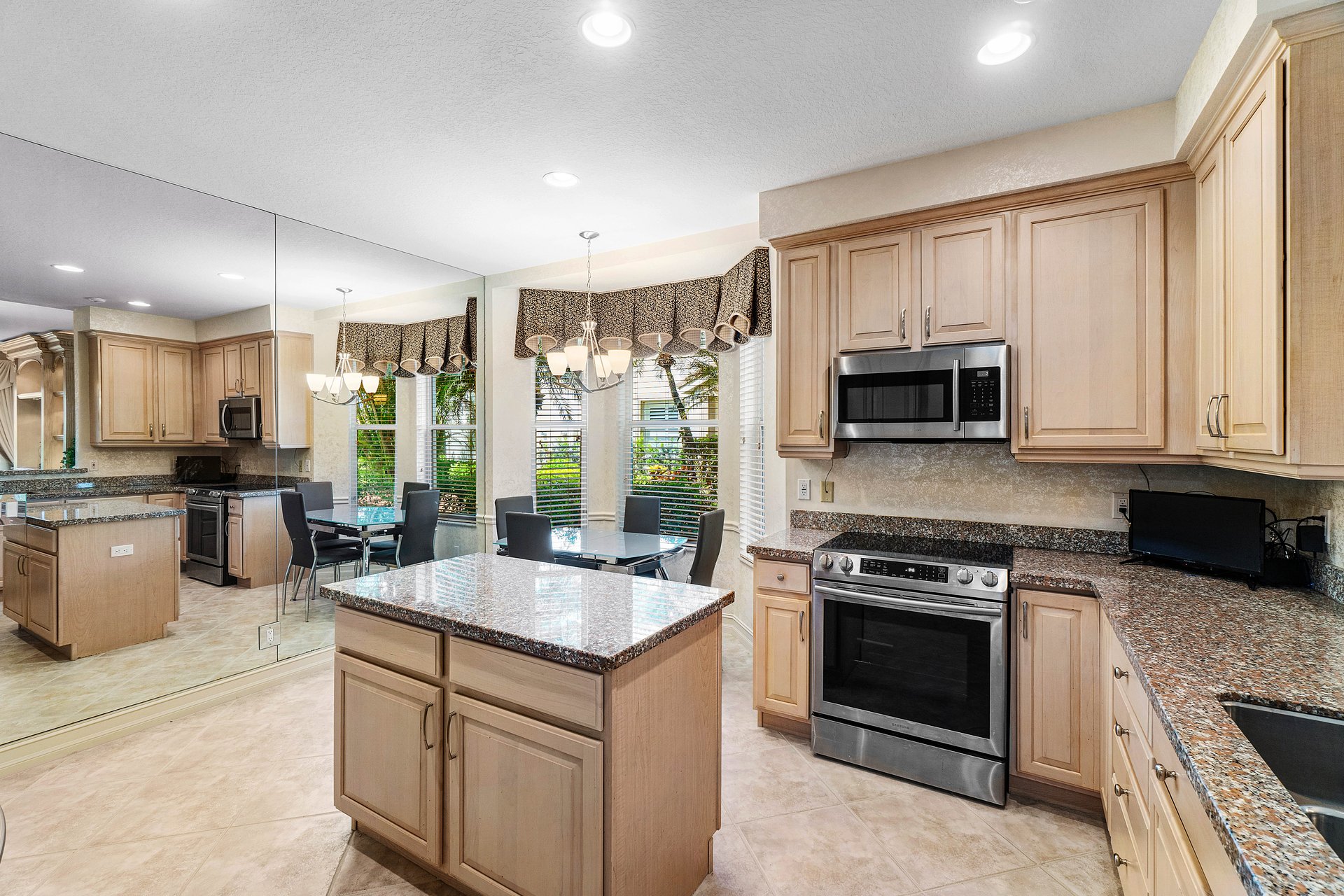 6213 Island Walk A 