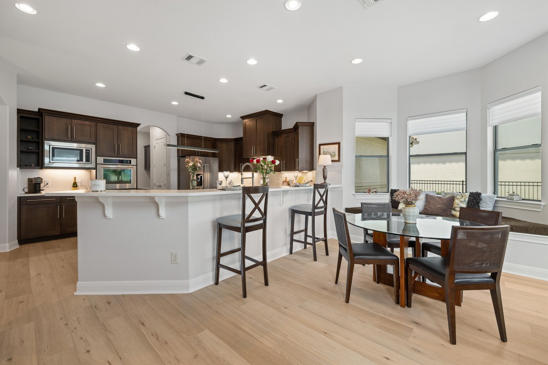 1501 University Club Drive