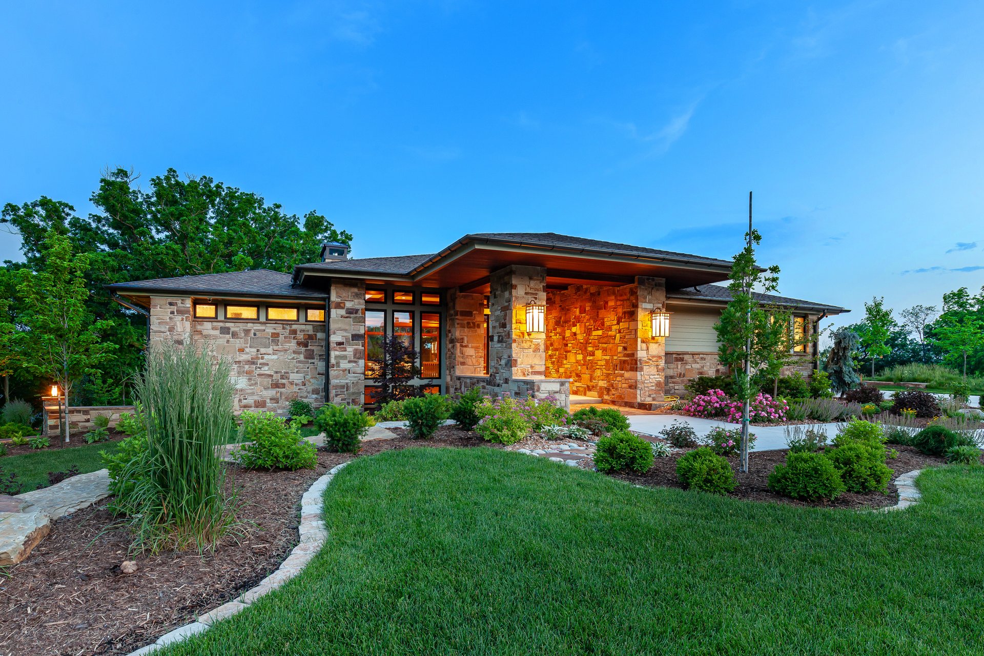 12870 Ridgeview Dr