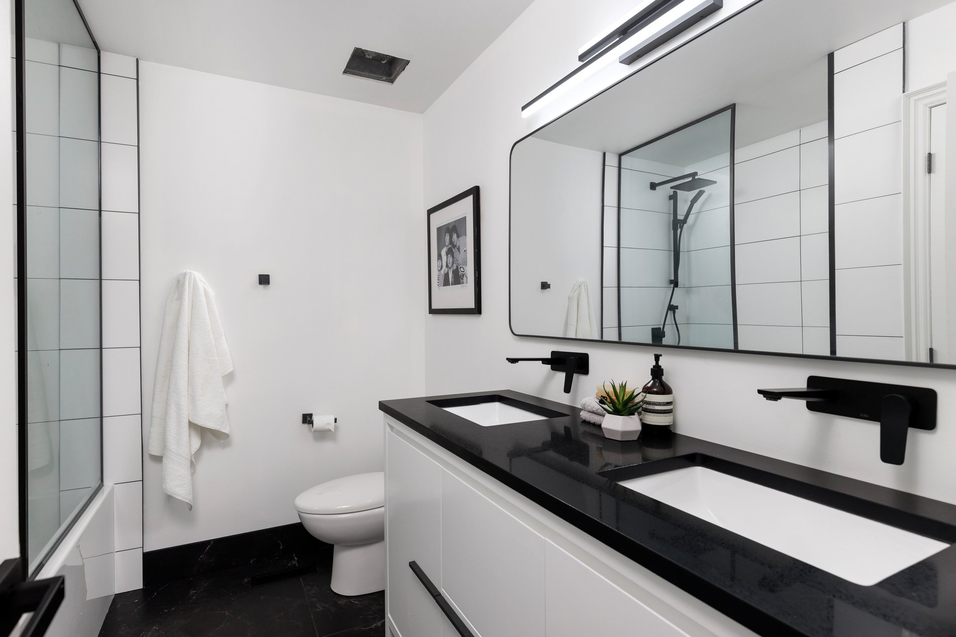 Casa Loma Townhouse