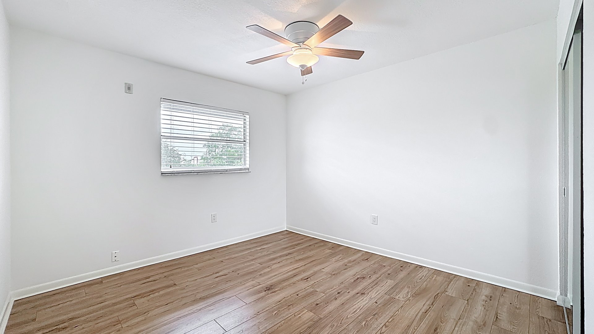 Remodeled Two-Bedroom Upstairs for Lease at Winter Park's Aragon Condos