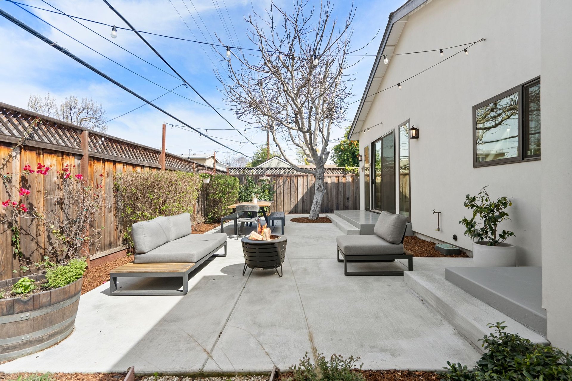 2331 Sunny Vista Dr