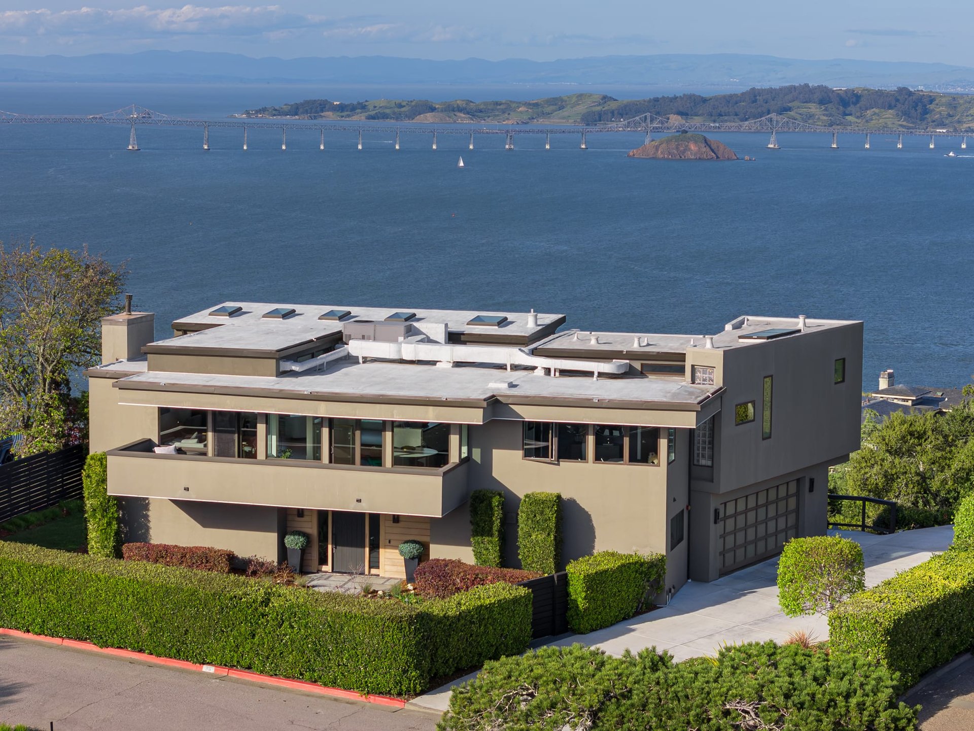 Sweeping Views Across the Bay