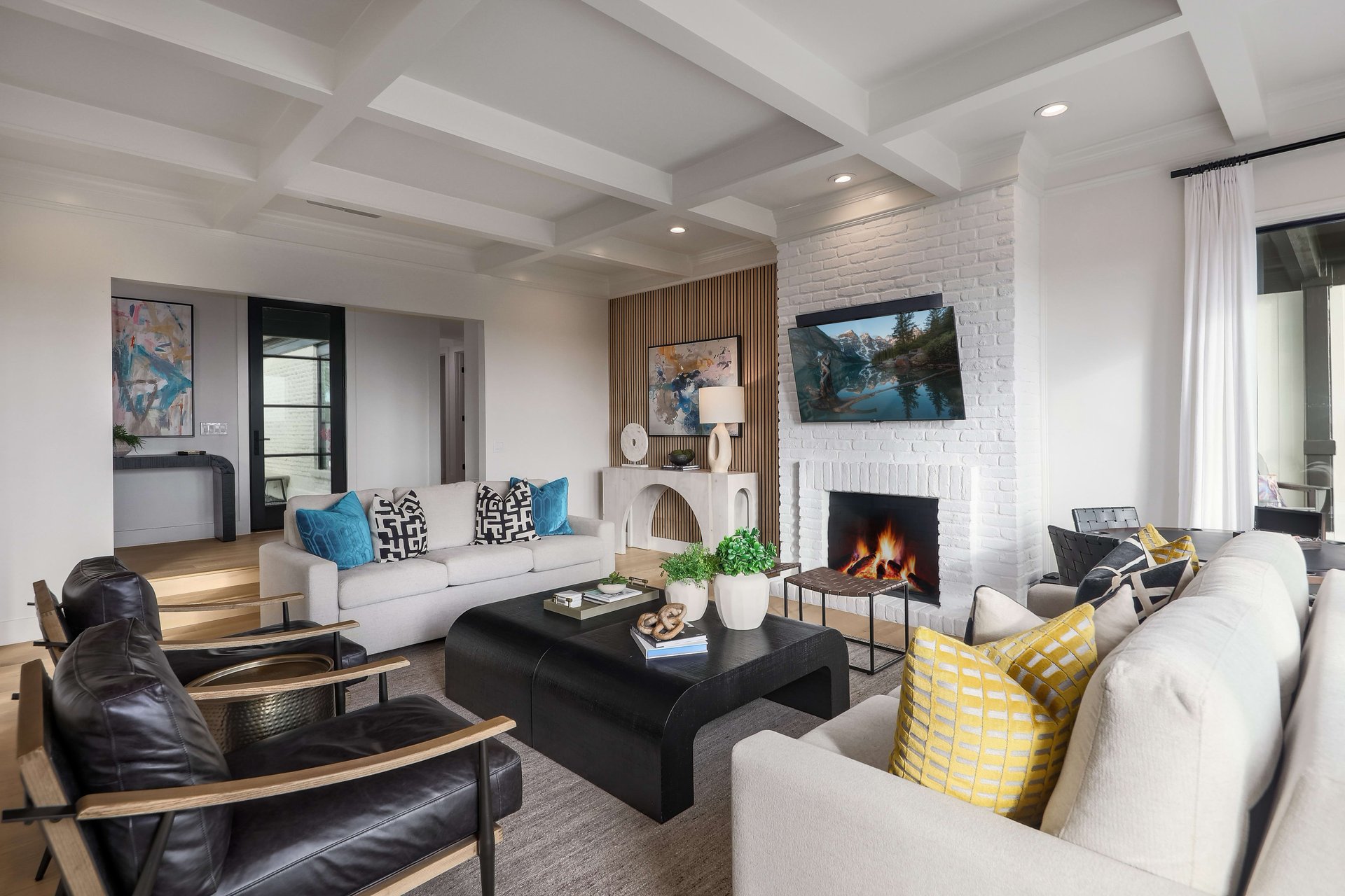 4303 Cat Mountain Drive