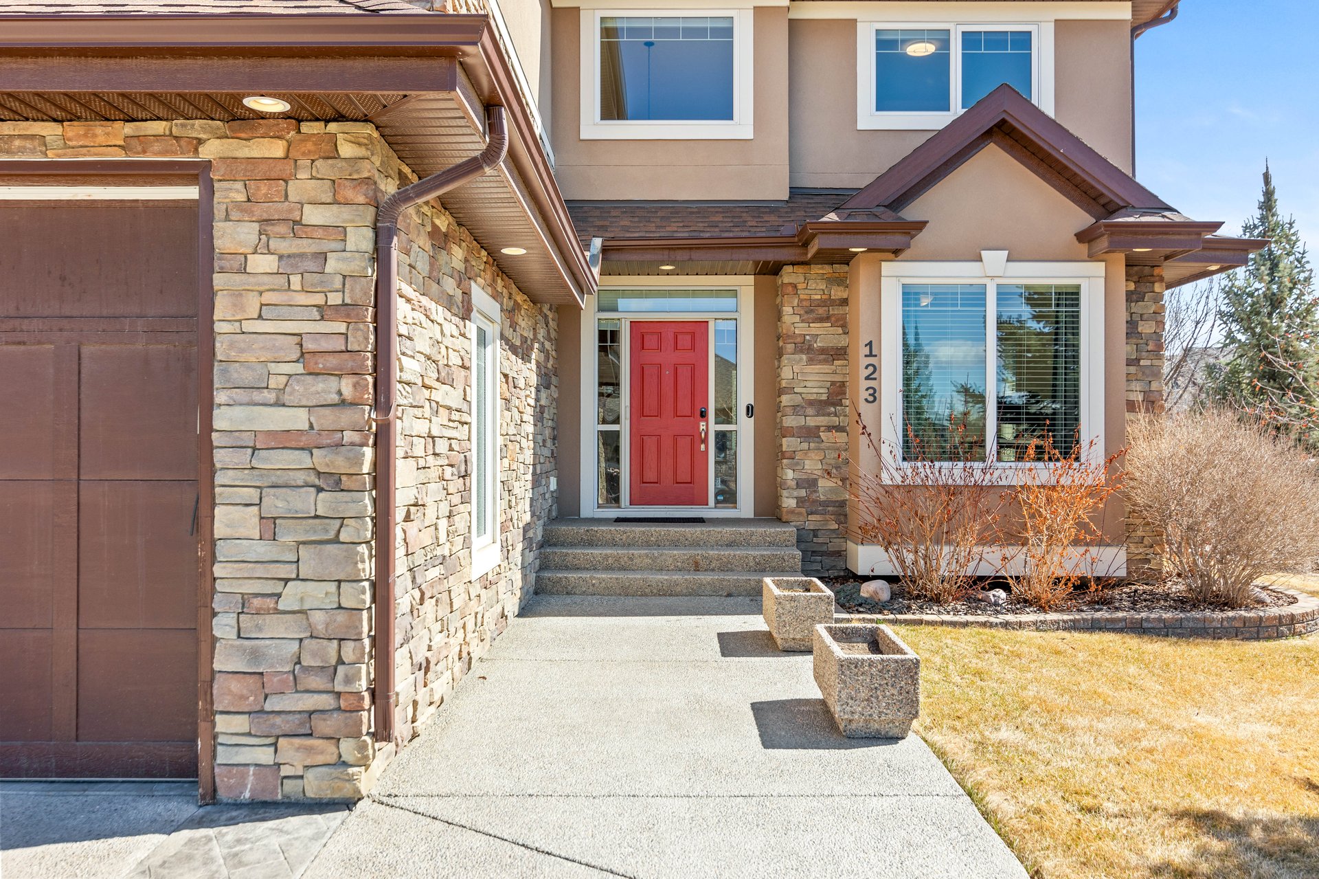 123 Wentworth Court SW