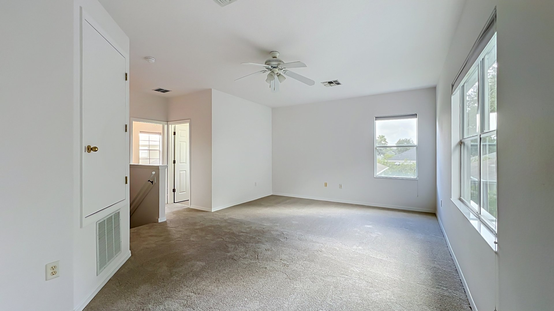 Orlando Vista Lakes 5-Bedroom 4-Bathroom Home and Lifestyle