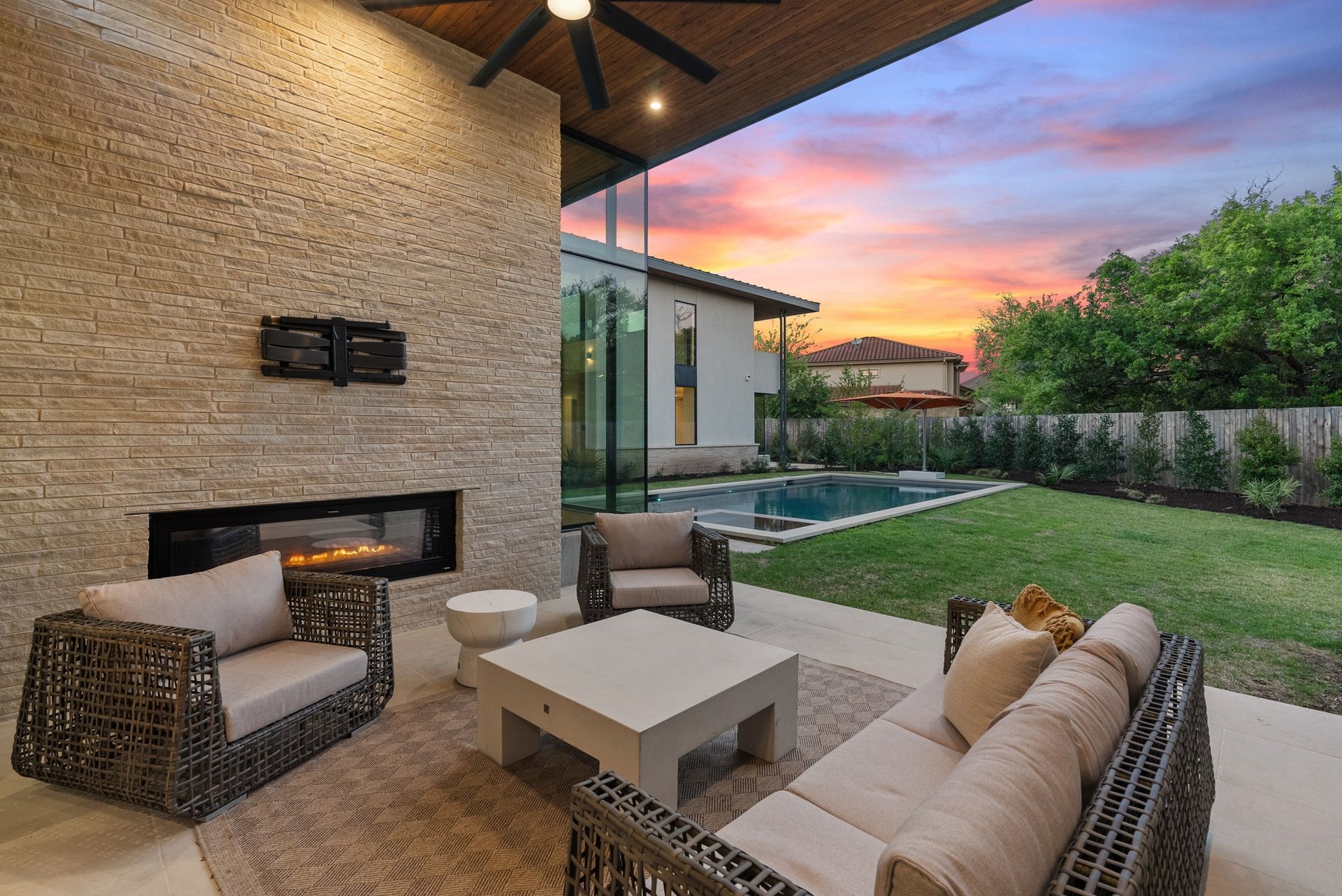 Architectural Elegance in Westlake