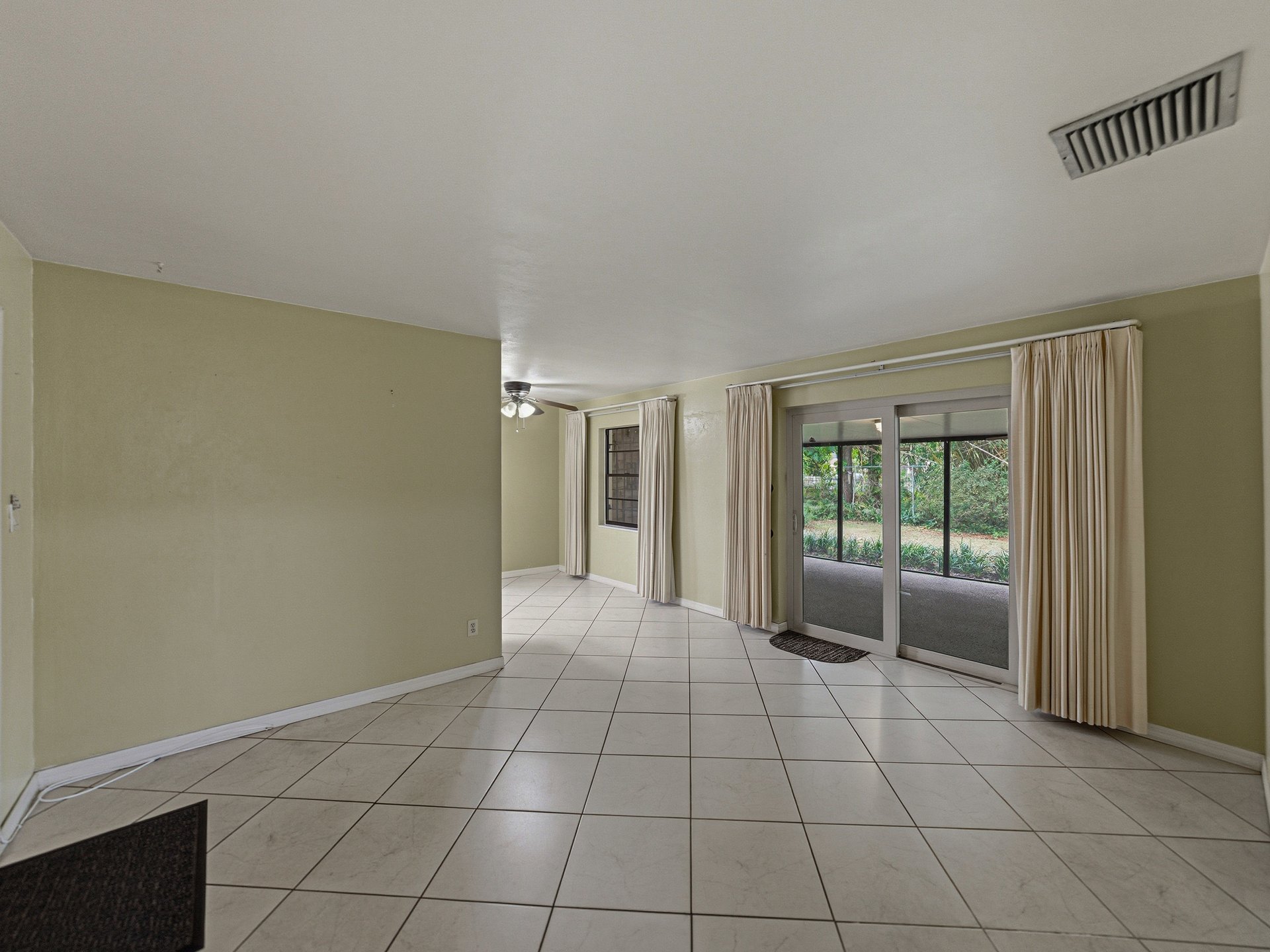 2702 AUBURN AVE W