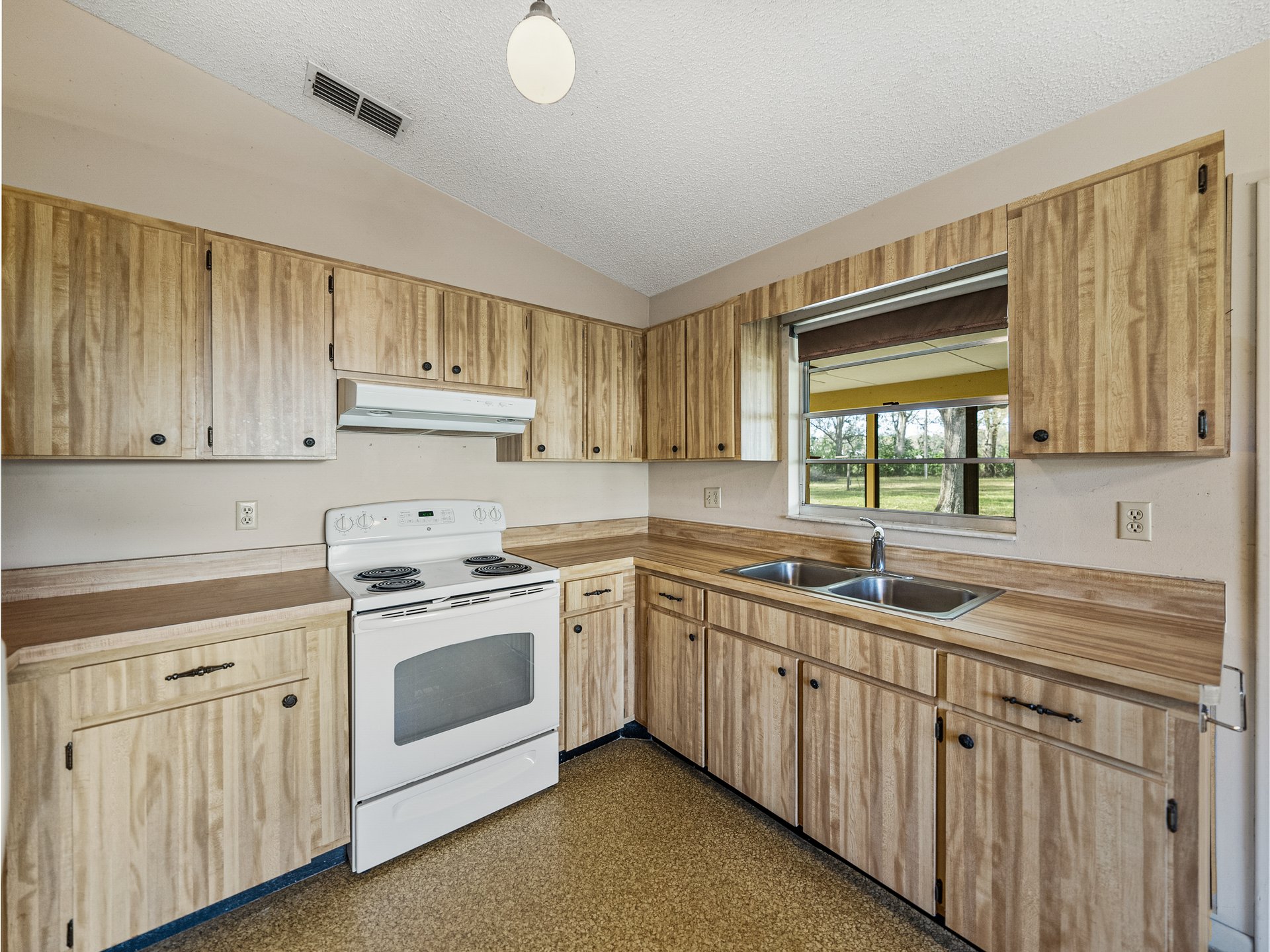 38847 CENTENNIAL RD