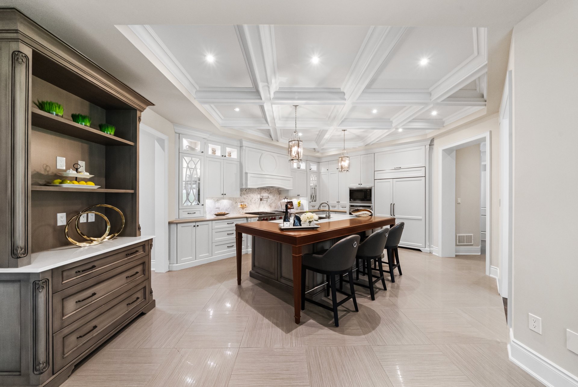 SOLD: Elegant Model Residence