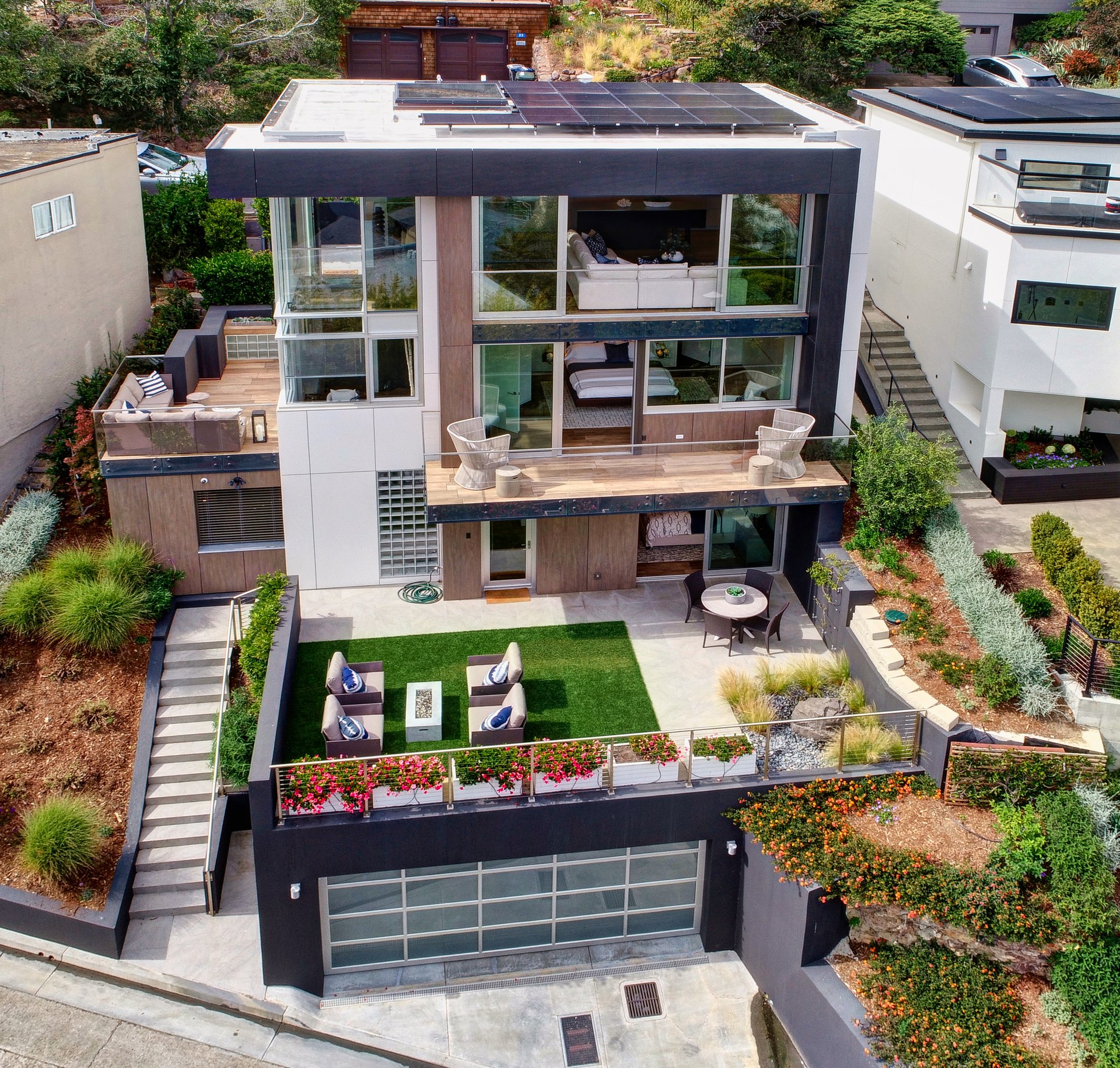 22 Atwood Ave