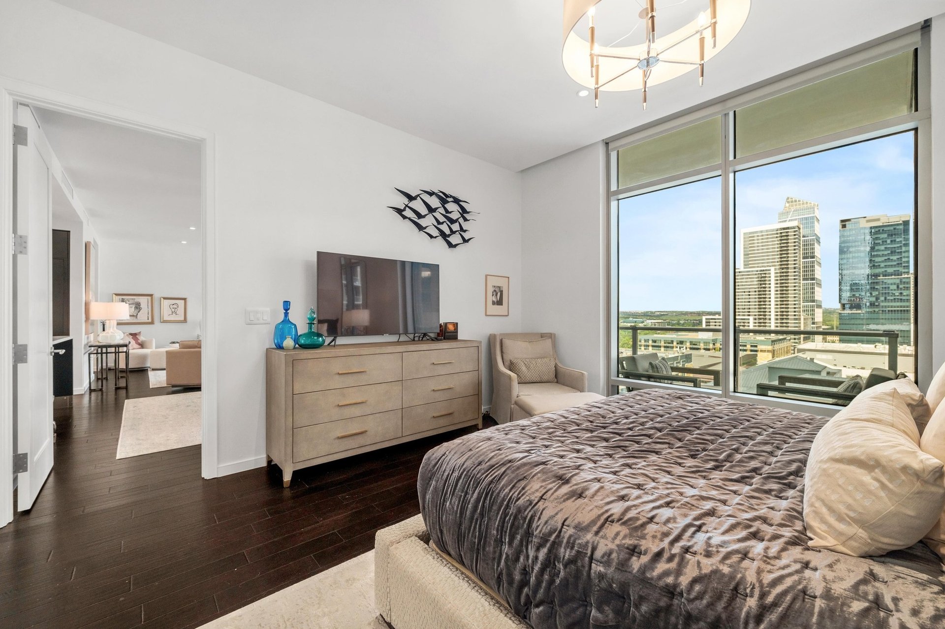 200 Congress Ave #13A