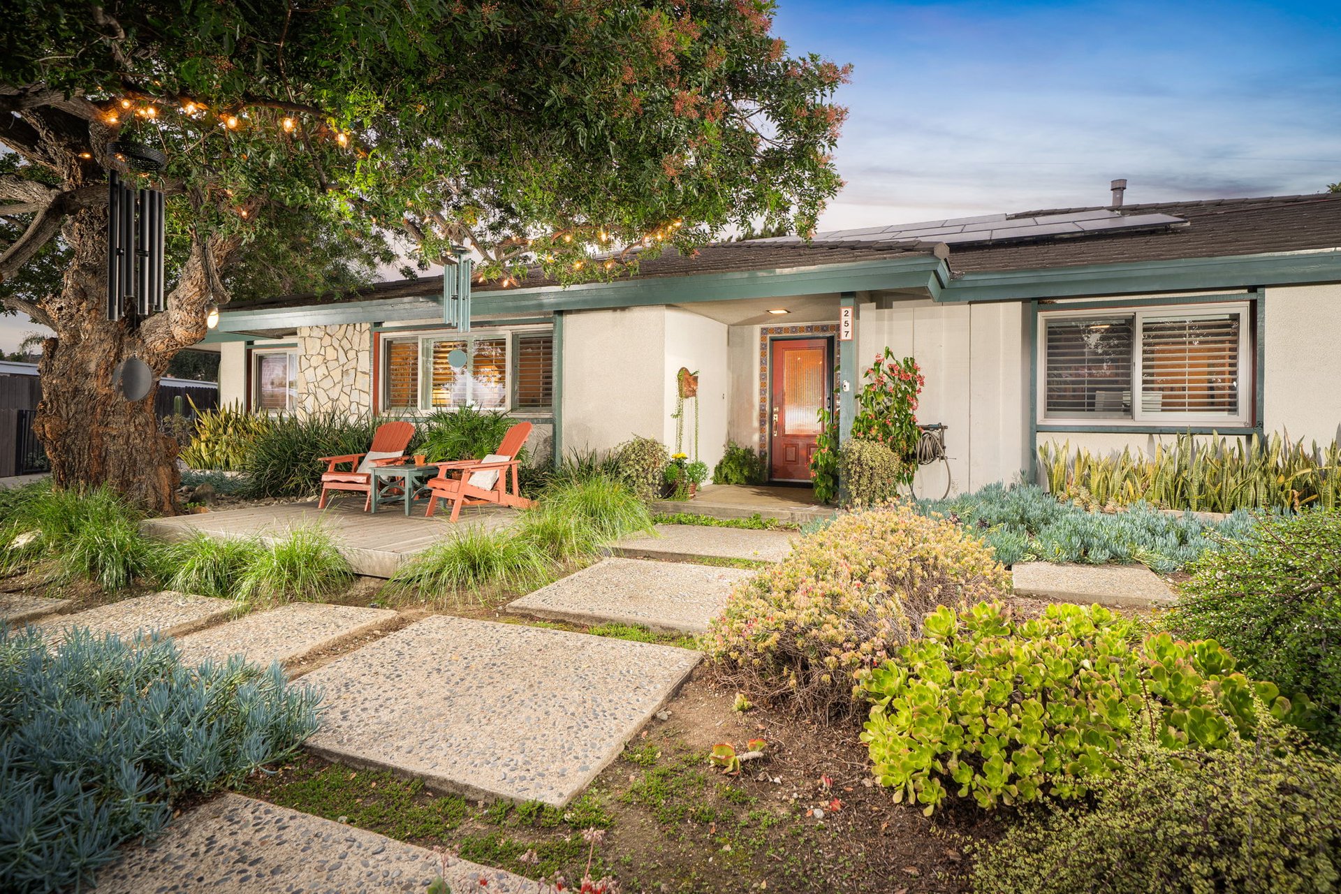 257 W Sonora Place