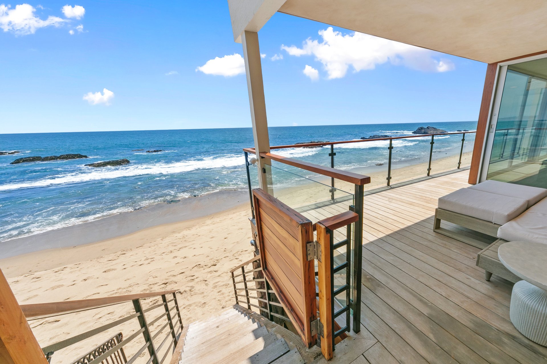 24928 Malibu Rd