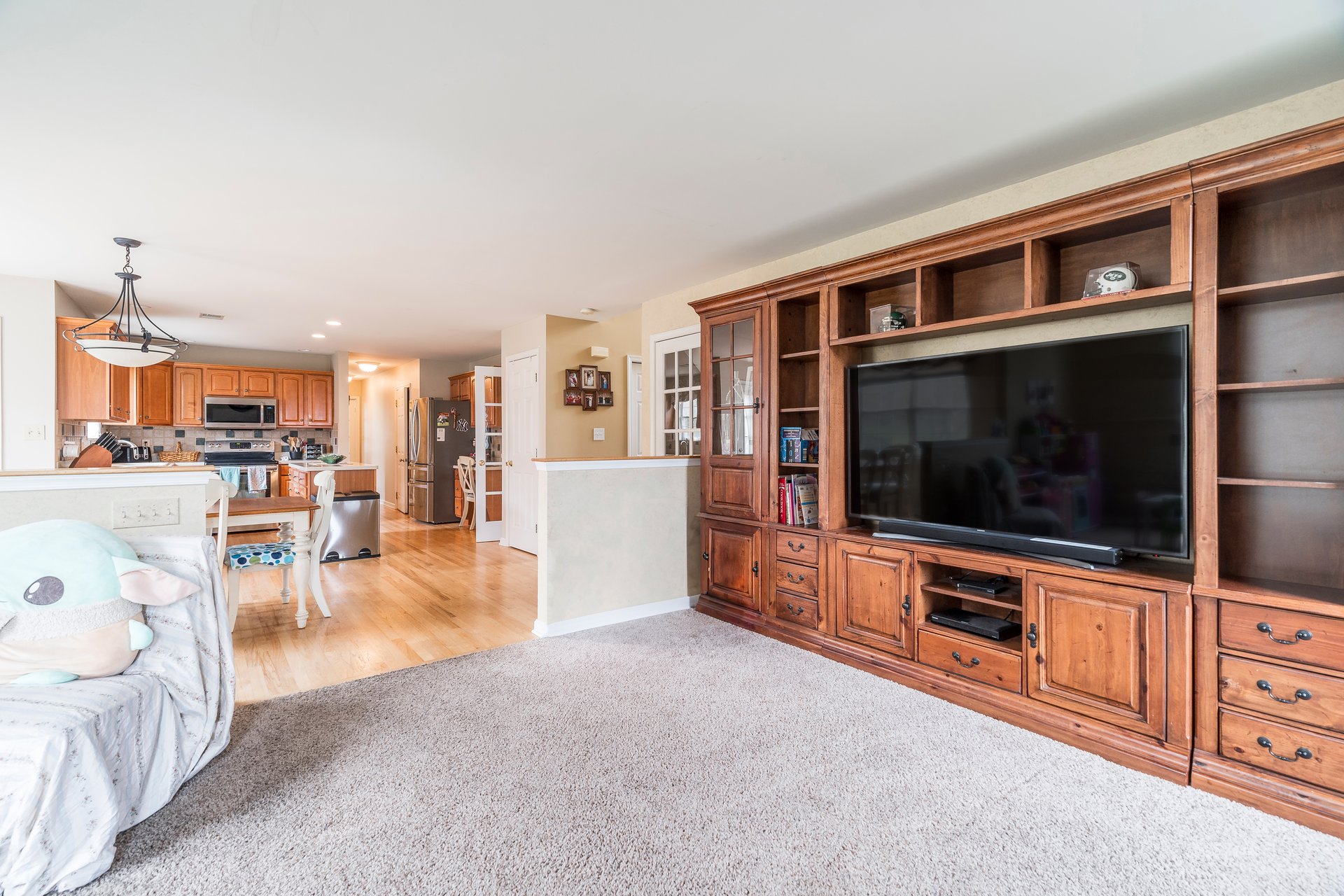 7055 Maple Court