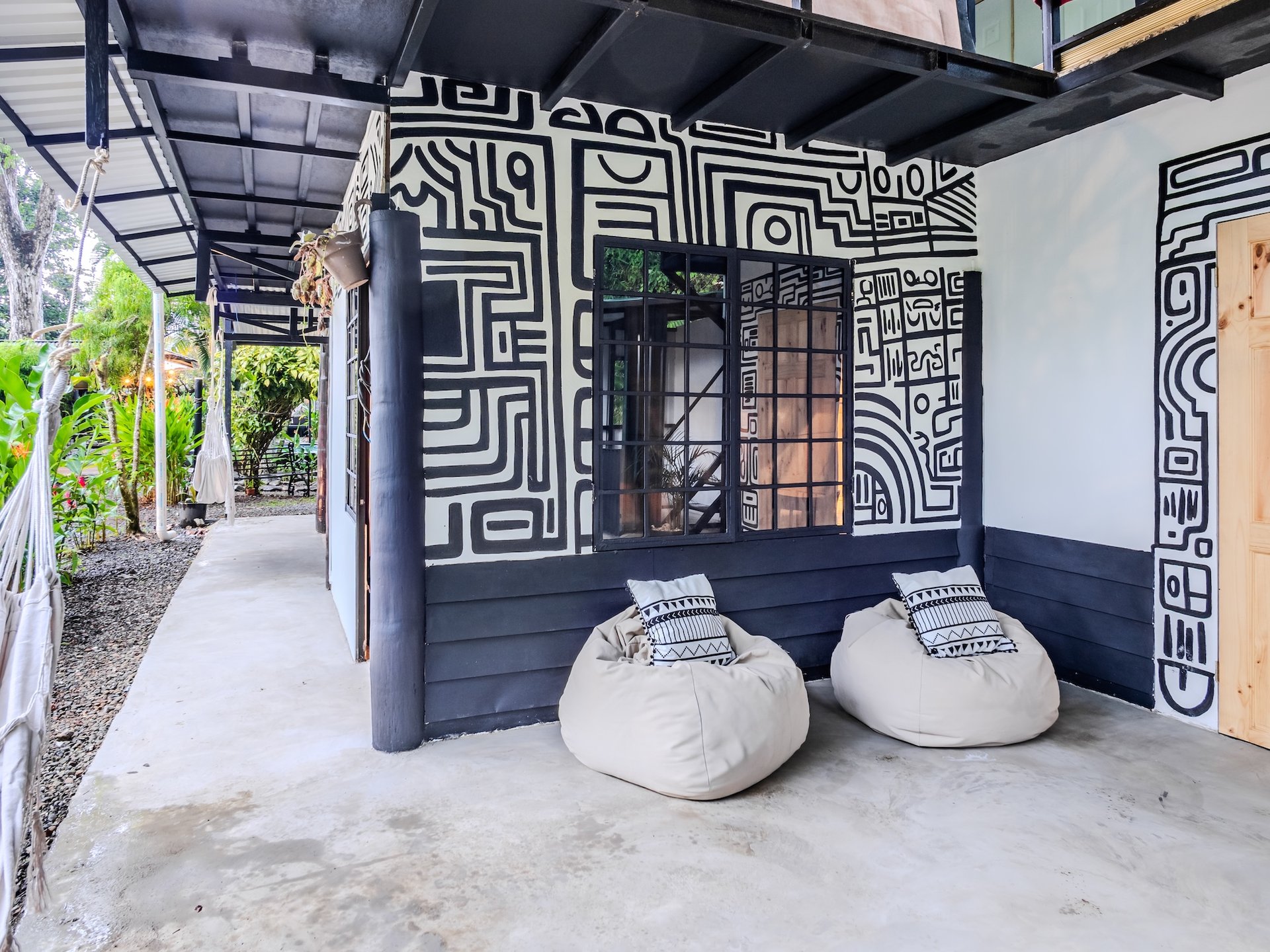 Turnkey Jungle Hostel with 16 Beds, Pool & Strong Revenue Potential Near Marino Ballena National Park