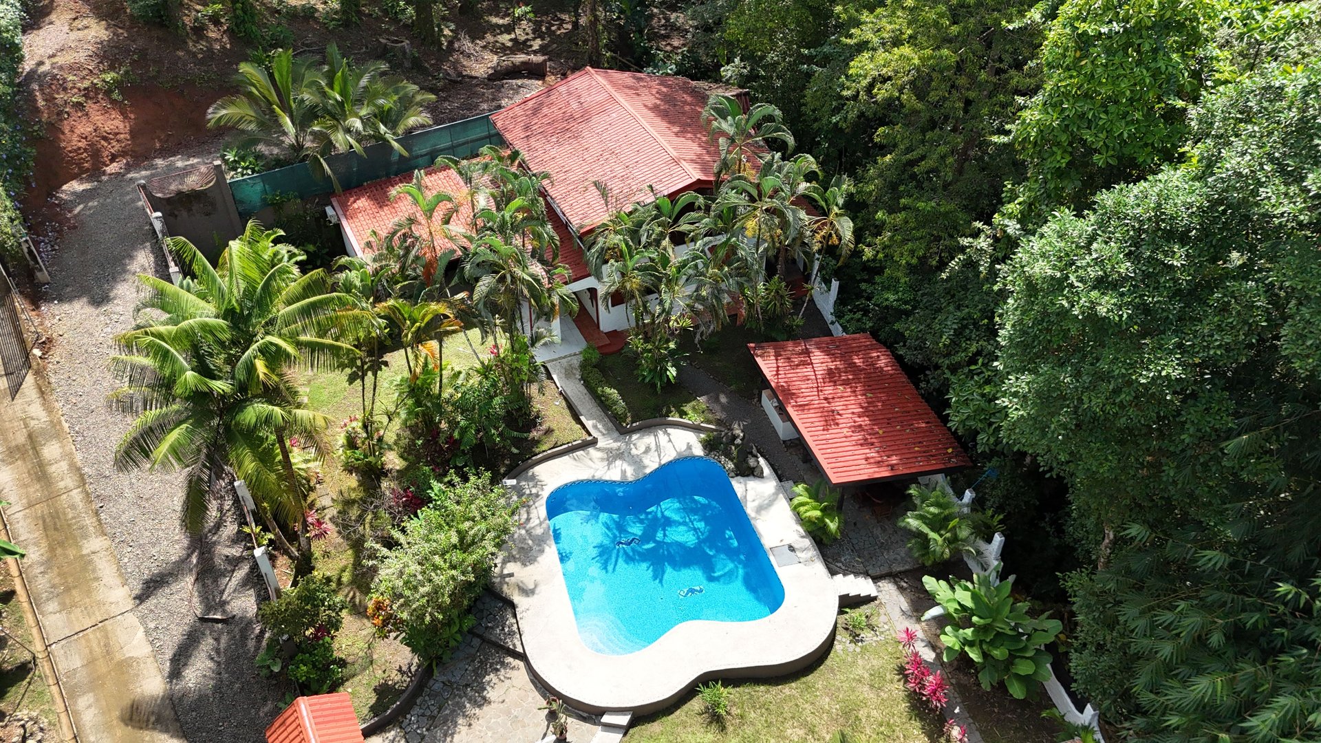 Multi-Home property in Manuel Antonio