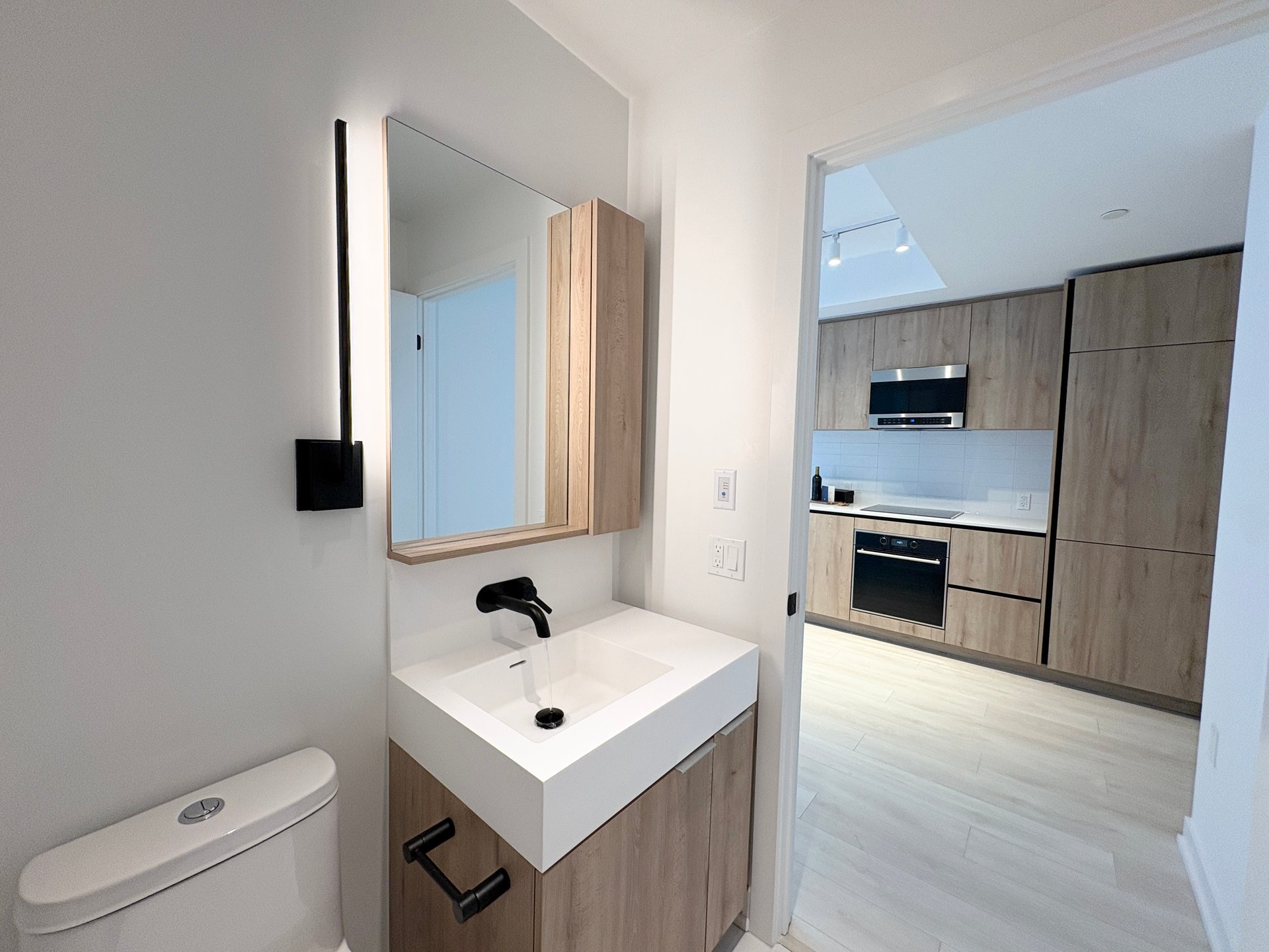 117 Broadway Ave W Unit: 2401