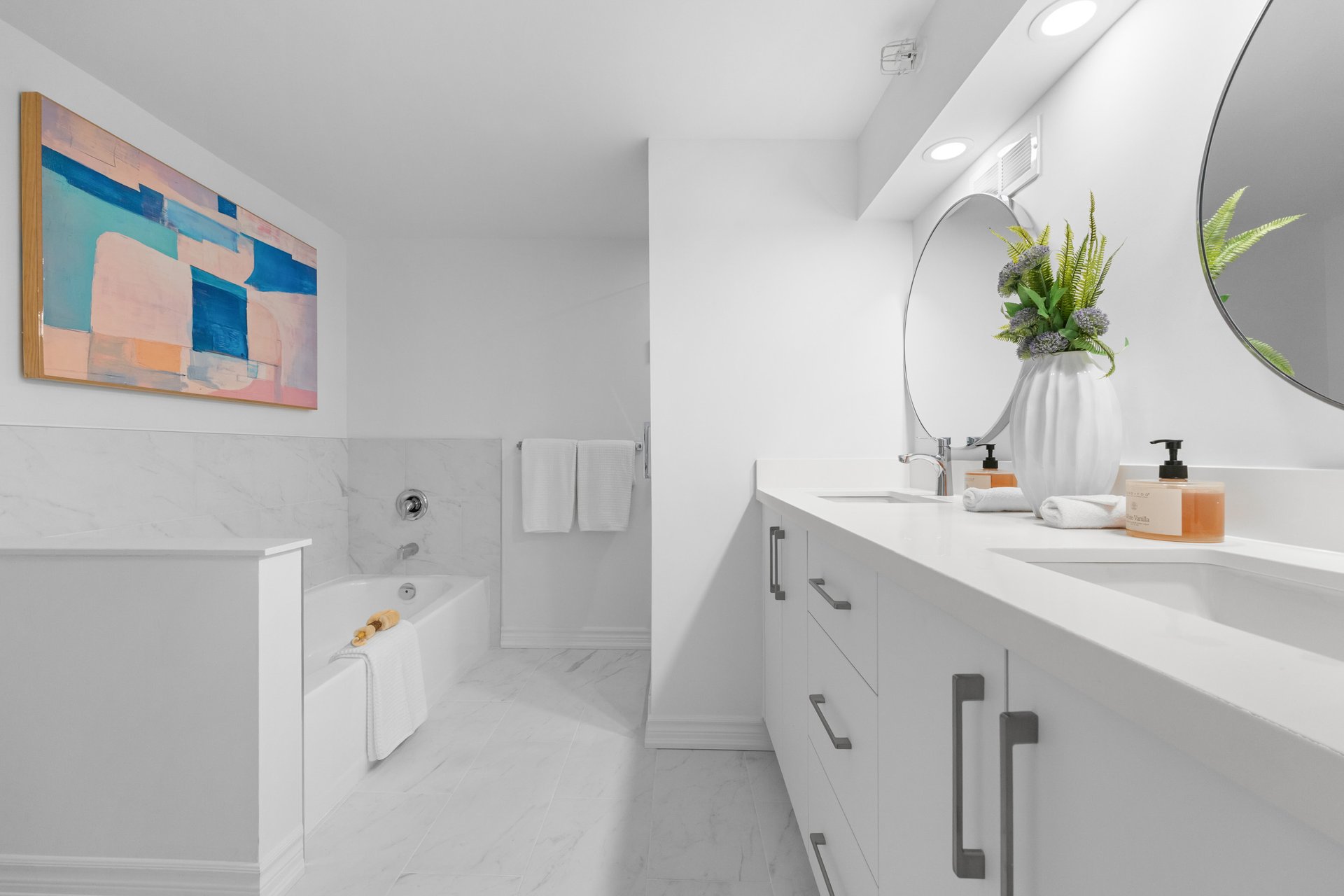 217 St George Street Suite 54