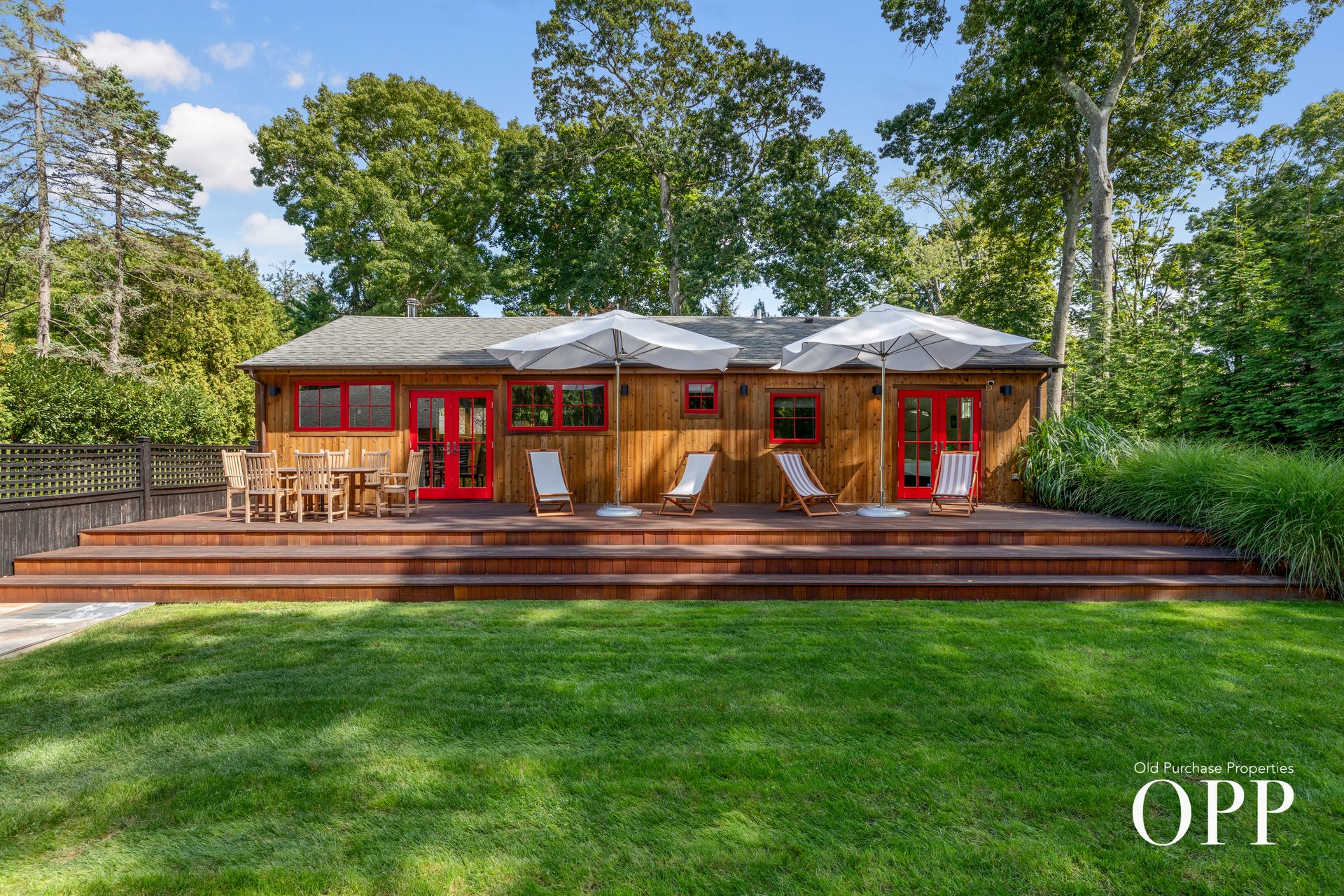 Impeccable Living on Nearly One Acre