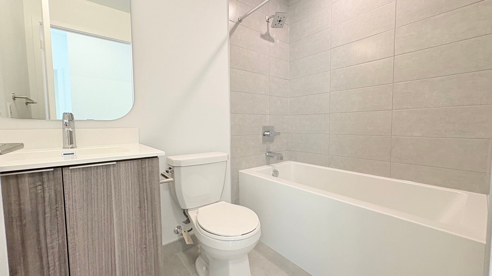 15 Richardson Street Unit: 1027