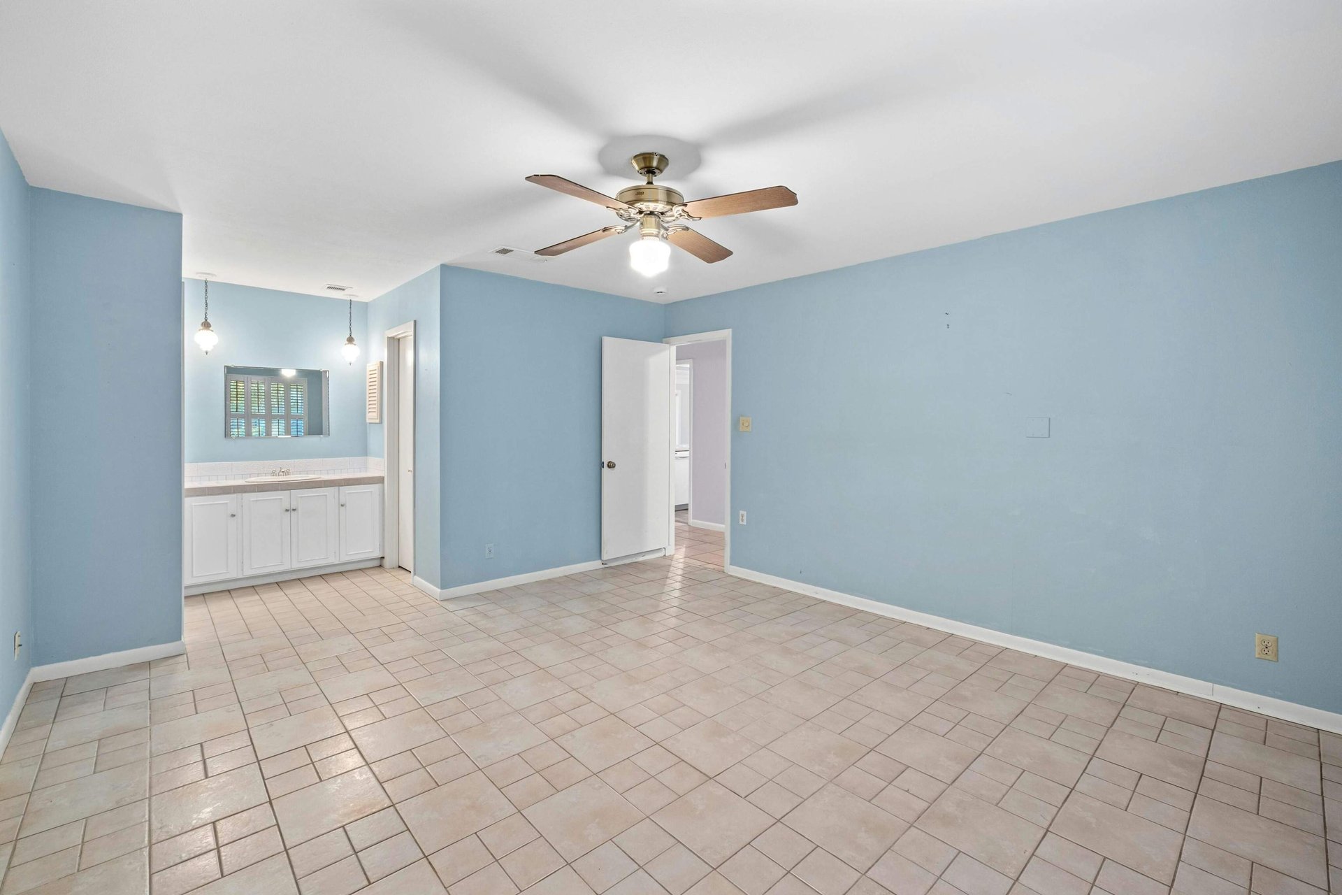 7110 Sungate Drive 