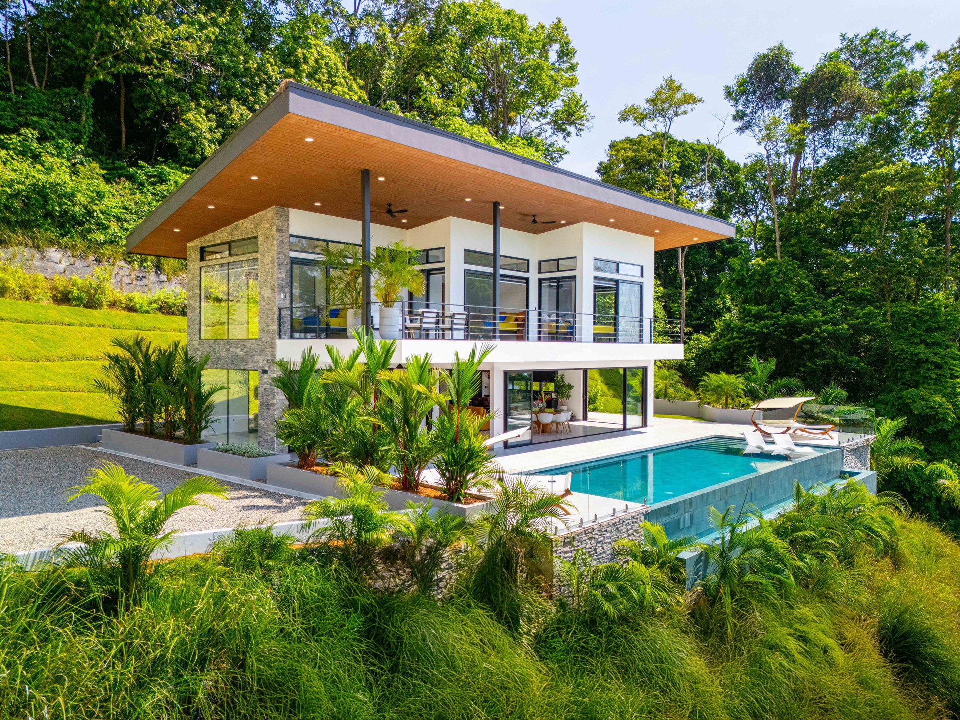Luxury 4-Bed Home with Ocean & Jungle Views in Ojochal
