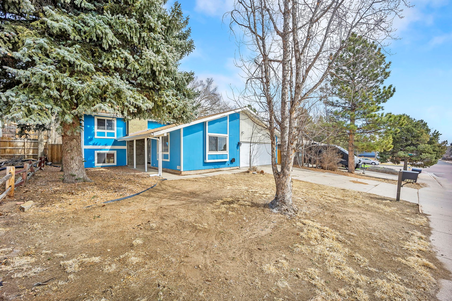 5109 Mira Loma Circle