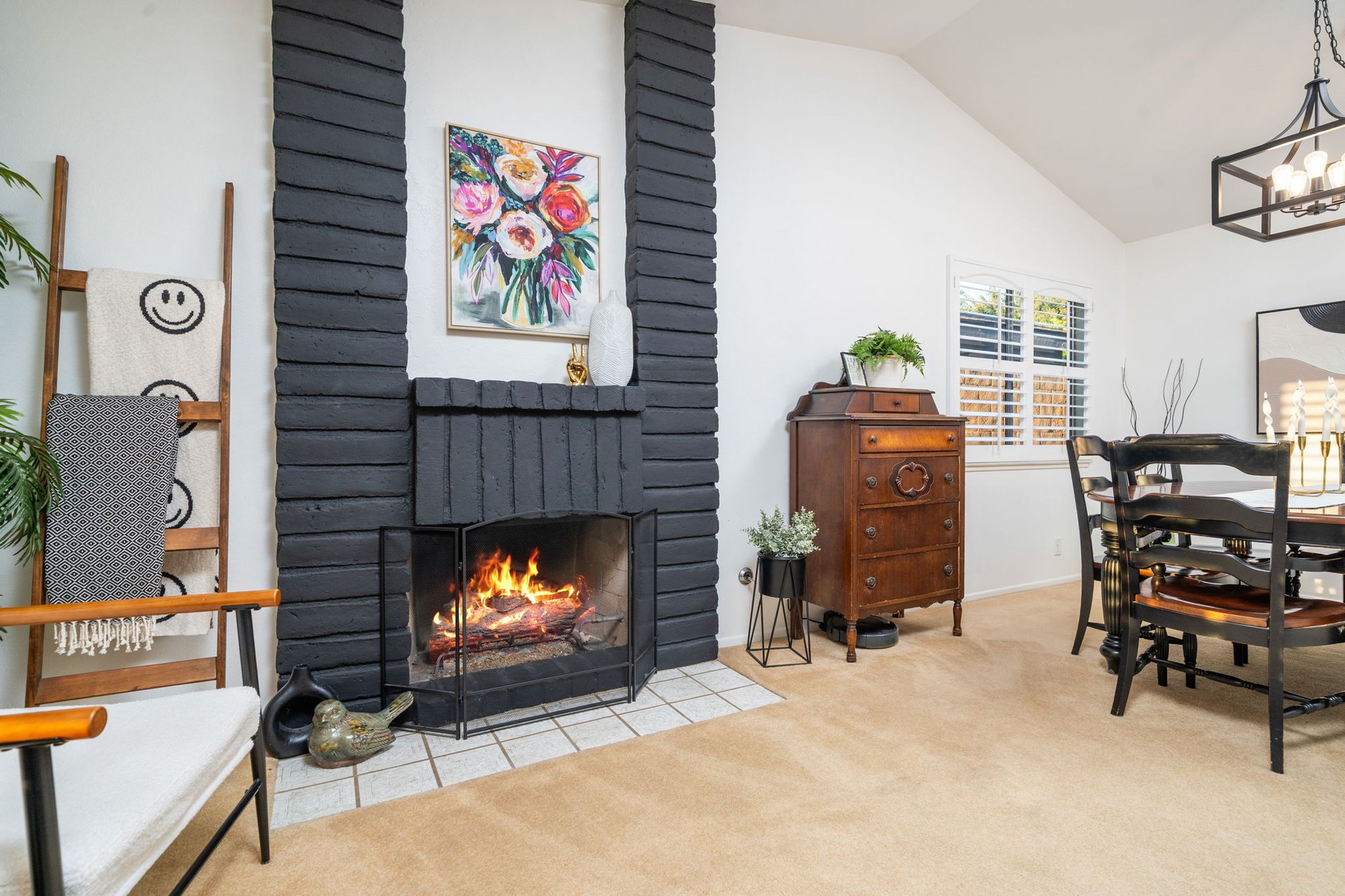 5022 N Burnaby
