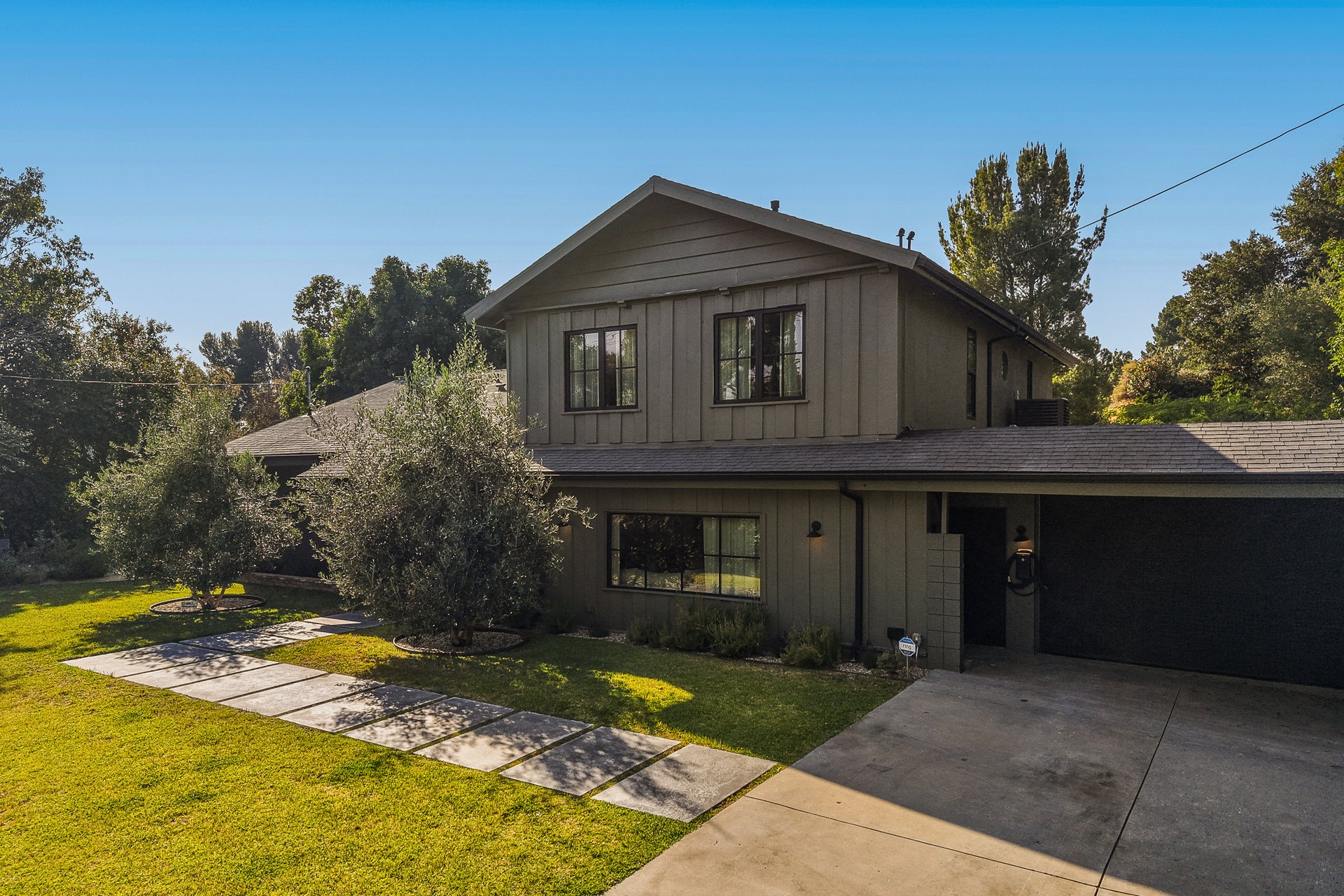 16727 Pineridge Drive
