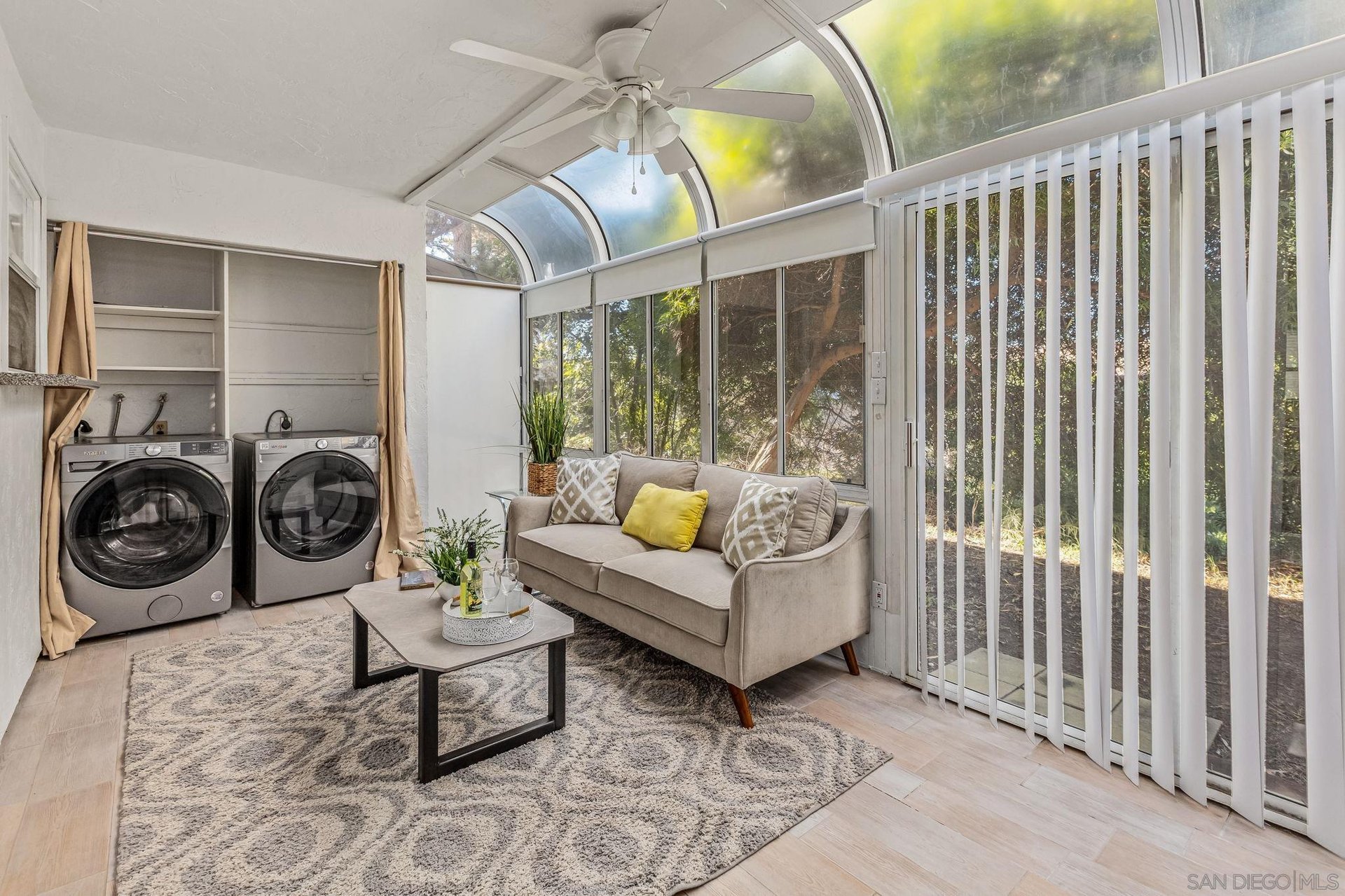 7779 Camino Glorita San Diego, CA 92122
