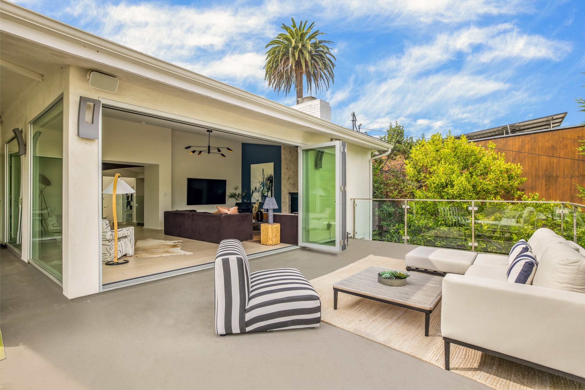 279 Mabery Rd, Santa Monica