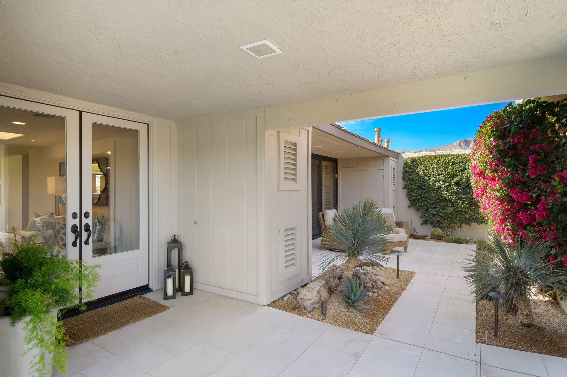 5 Radcliff Court
