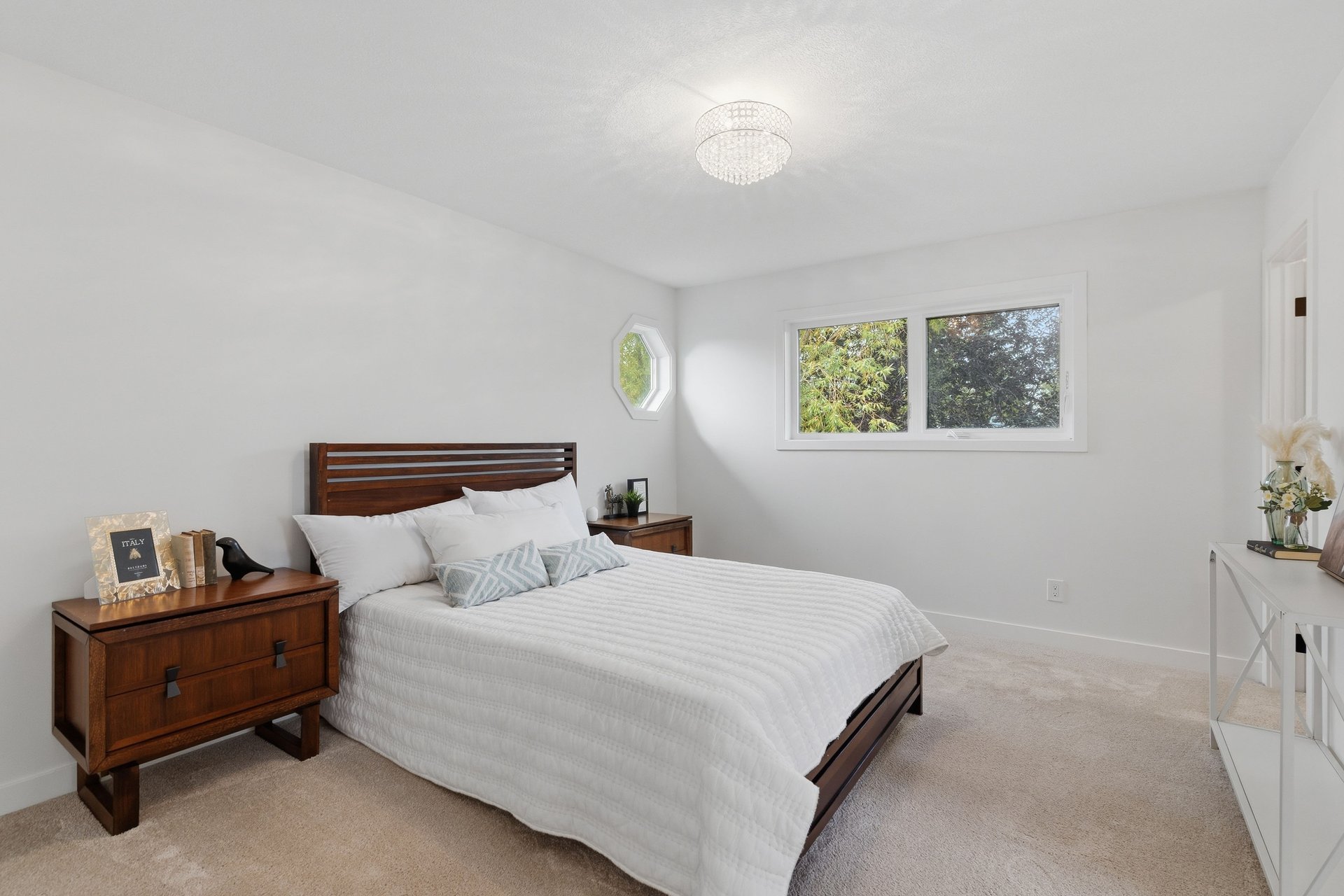 128 Sunvista Close SE