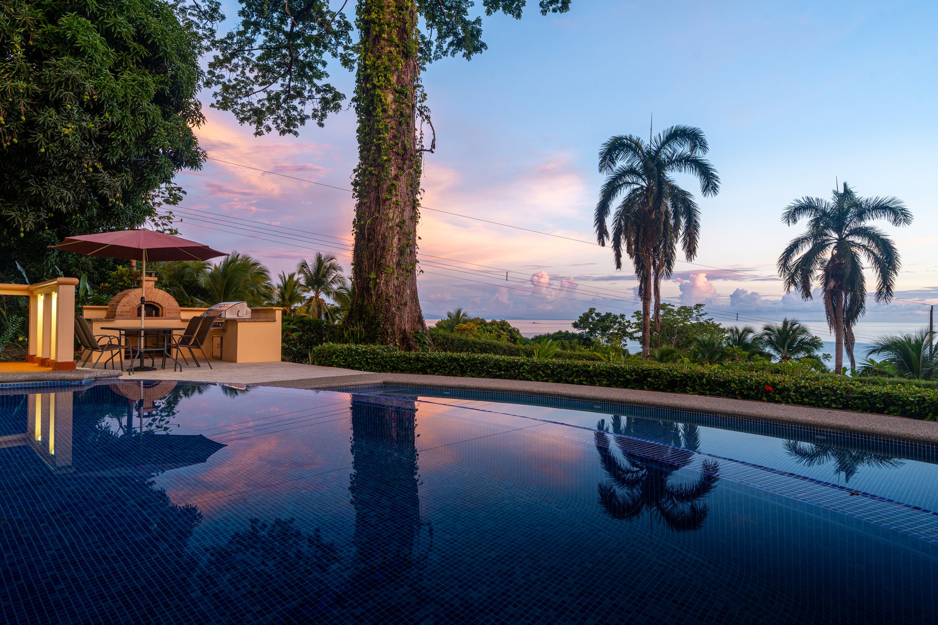 Classic Luxury at Casa Ceiba, Coastal Ocean View 4 Bedroom Home Near Uvita