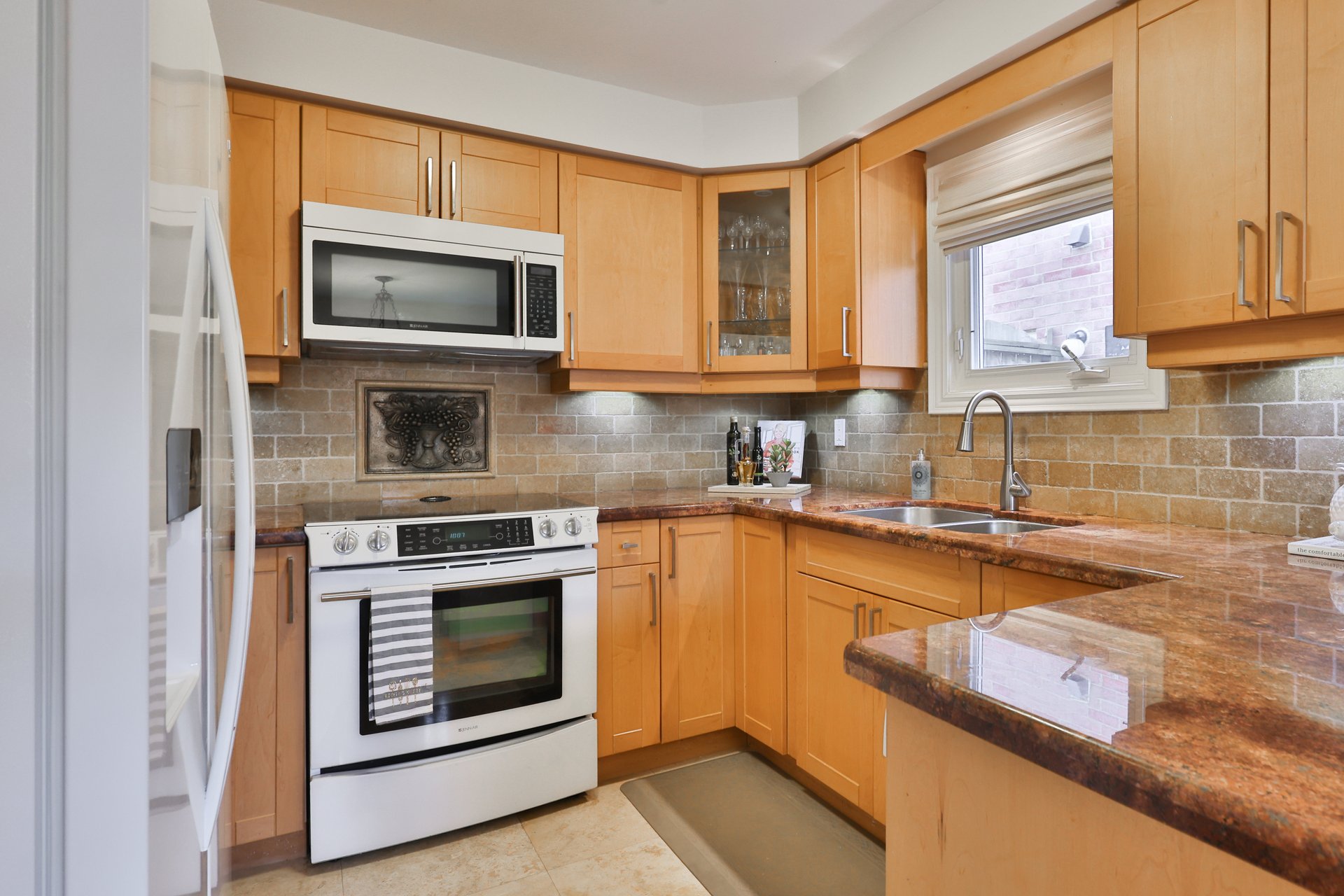 3316 Flower Patch Crt