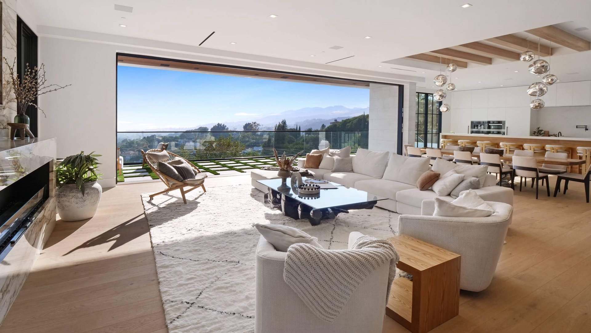 1407 Chautauqua Blvd, Pacific Palisades
