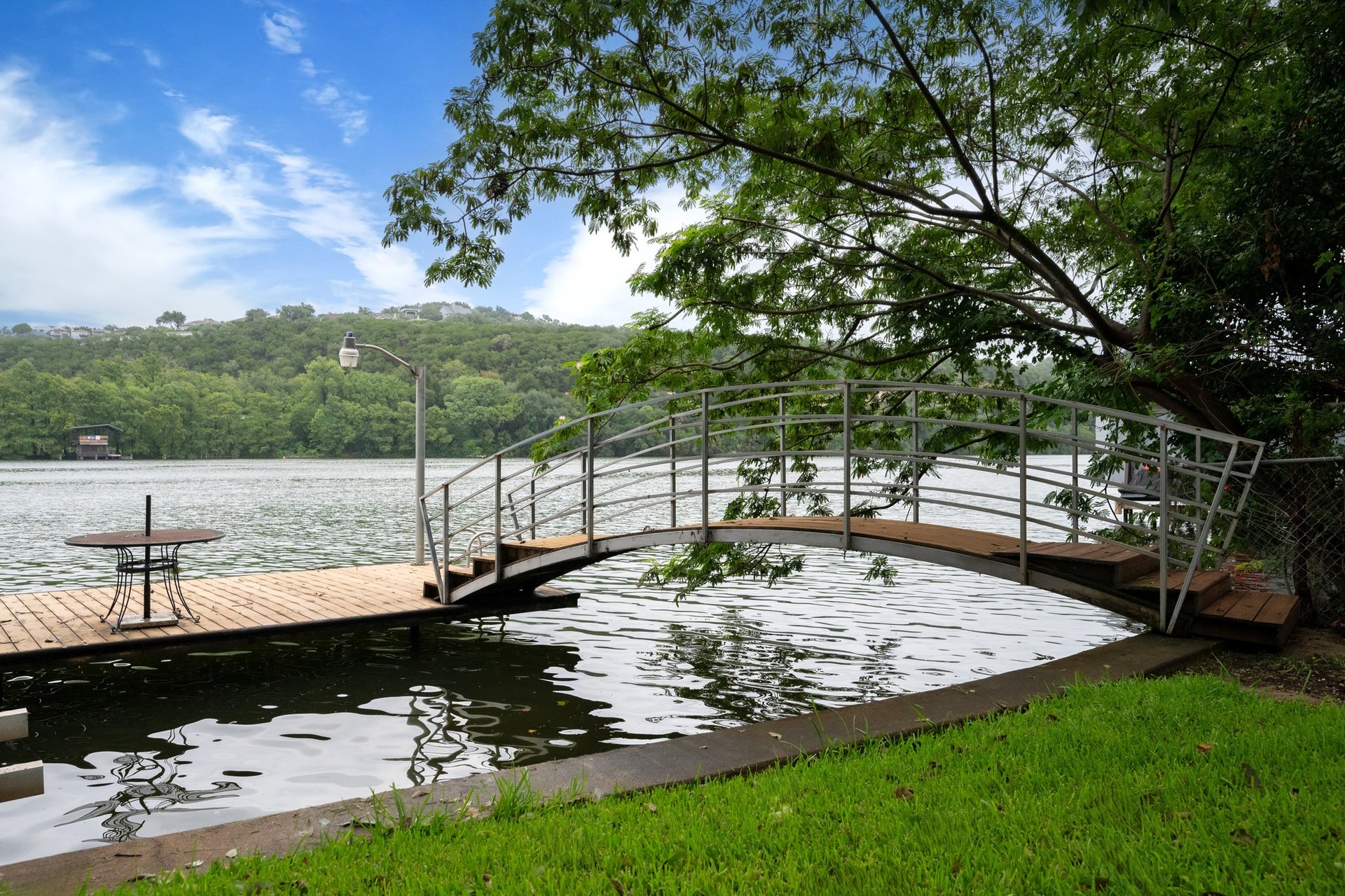 Westlake Waterfront Bungalow
