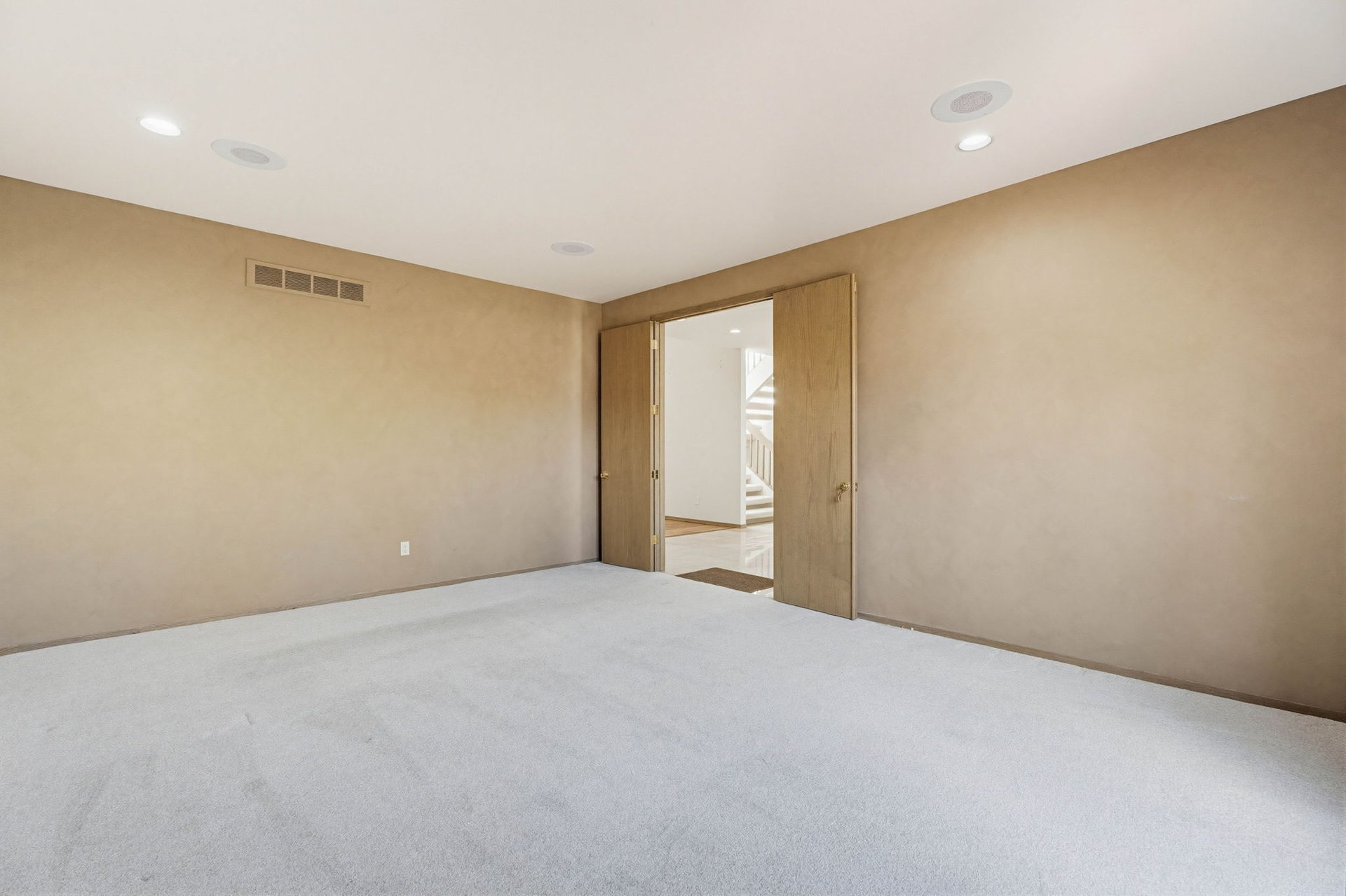 1743 Beechwood Way