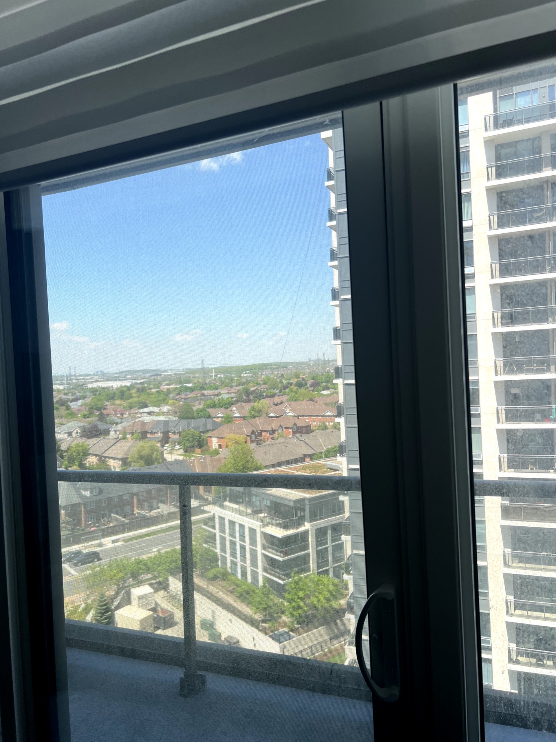 20 Gatineau Drive Unit: 1101