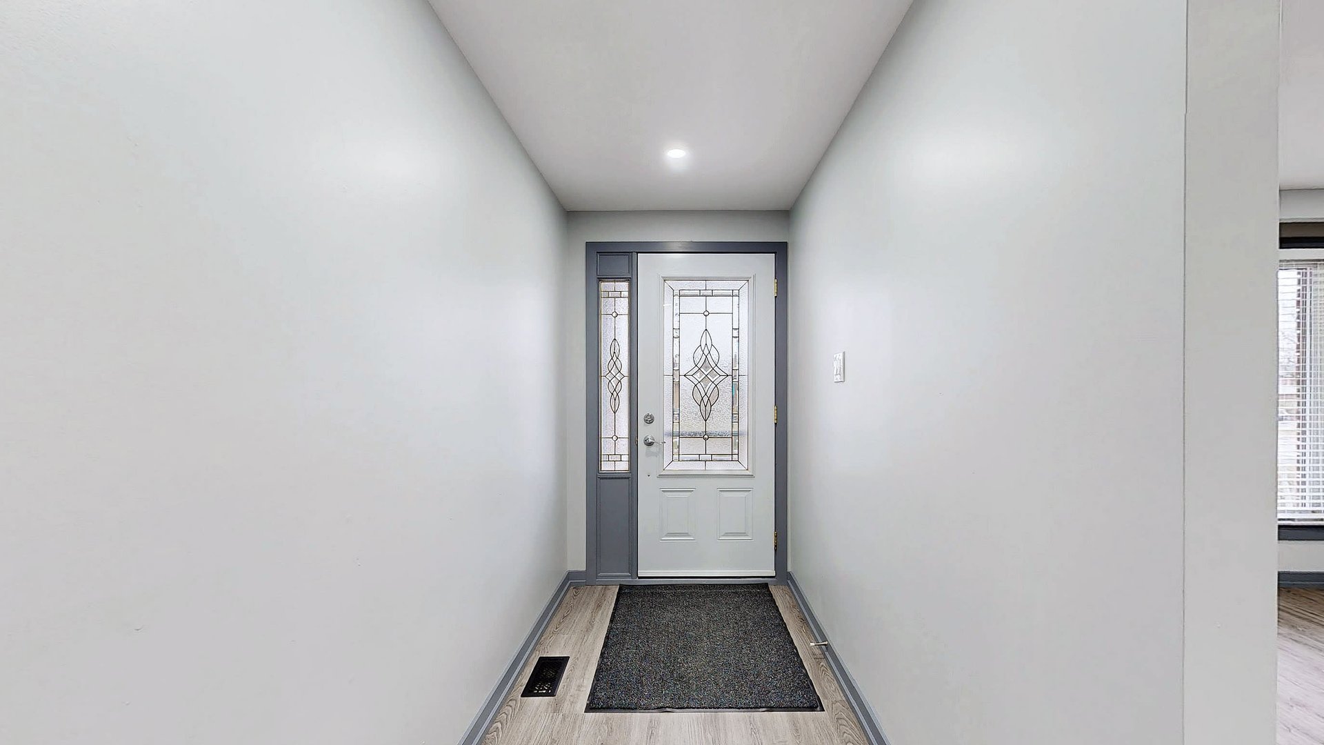36 Jayfield Rd - Upper Unit