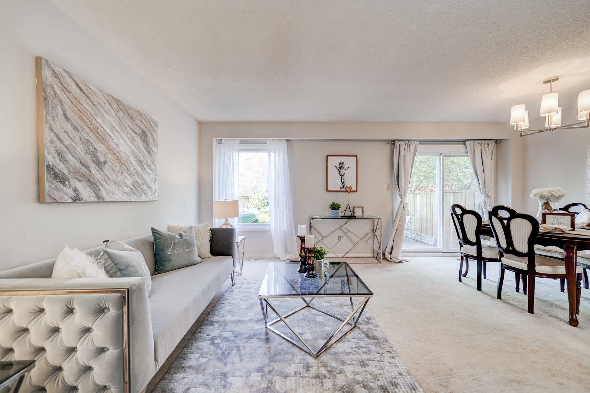 1087 Runnymead Cres