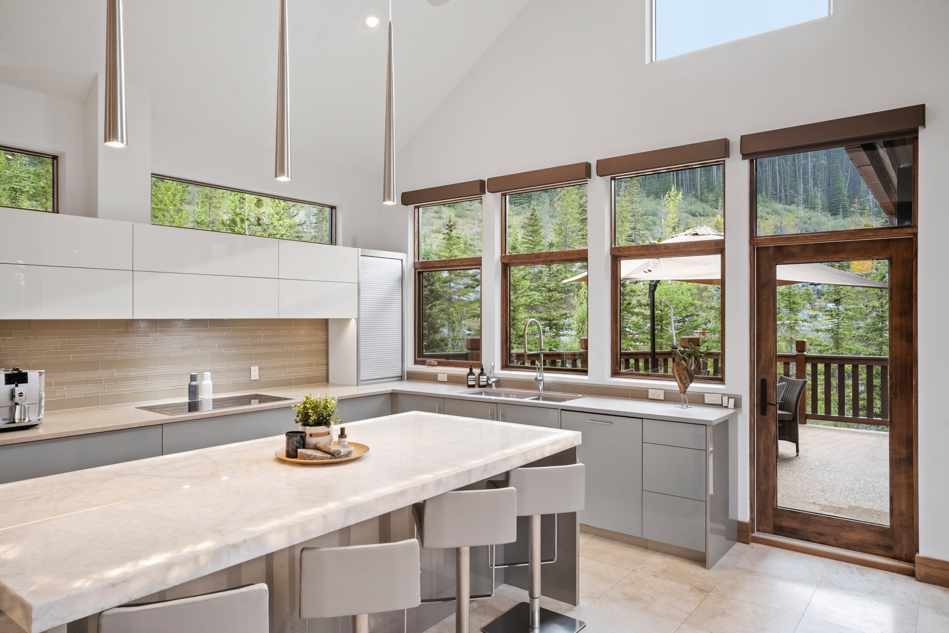 Refined Mountain Living at Cairns Landing