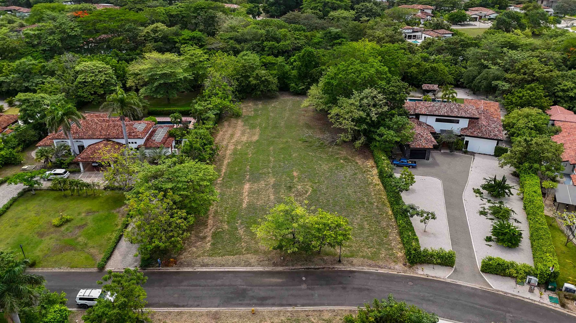 Lot #41 Las Golondrinas | 3,402 m² Buildable Lot Near Playa Bonita