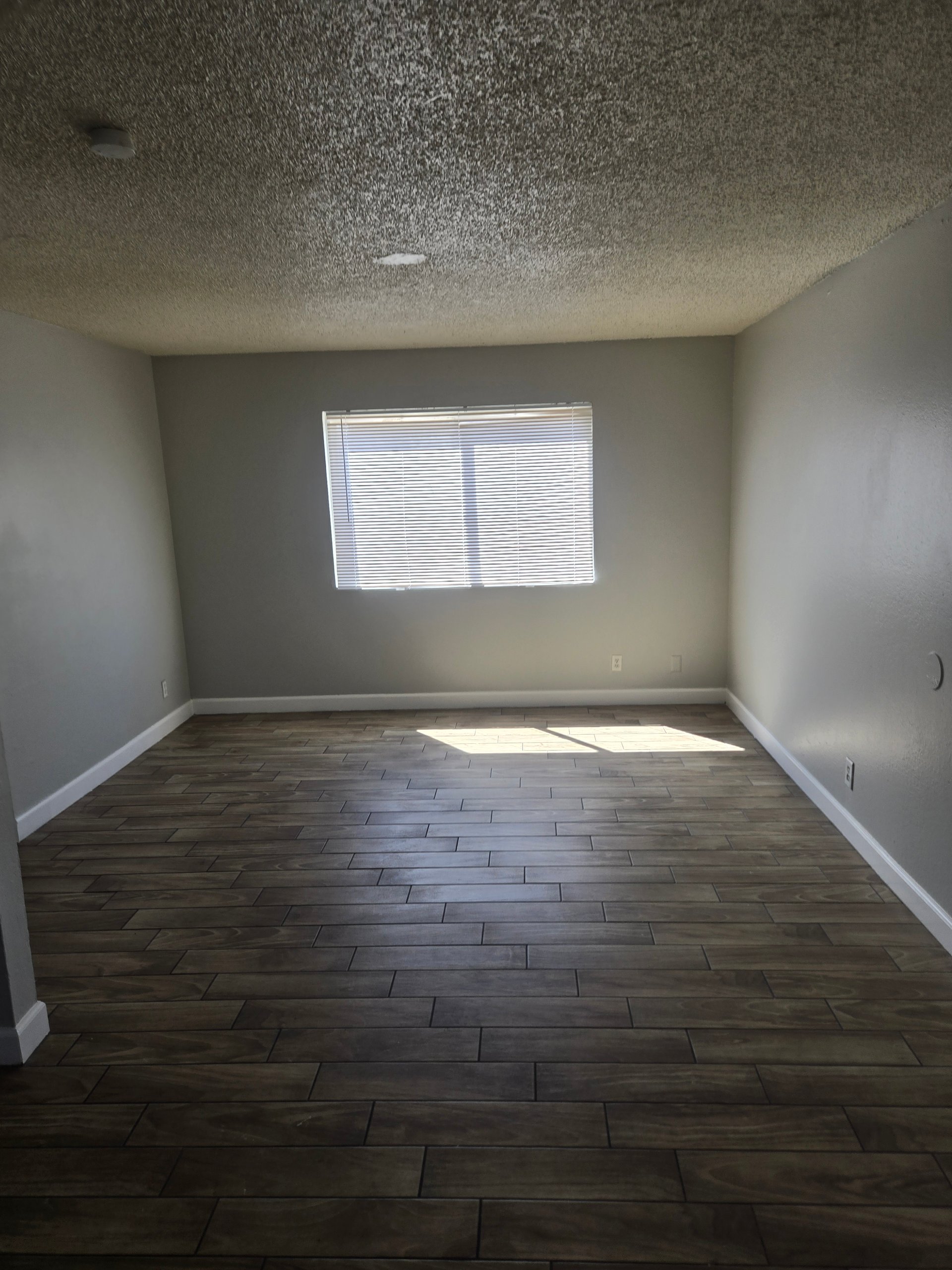 485 North Circle #2 Las Vegas, NV 89119