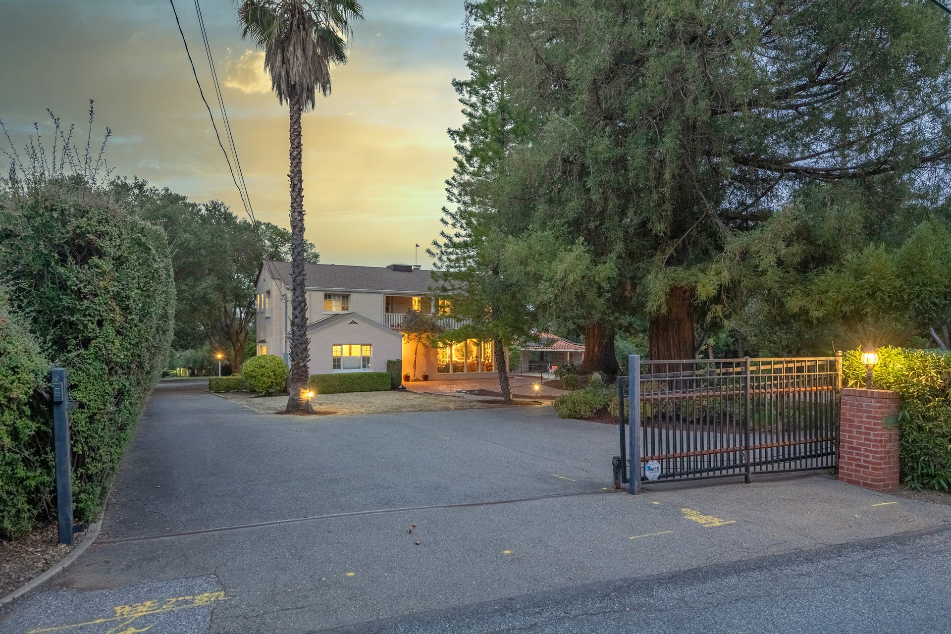 19605 Glen Una Drive