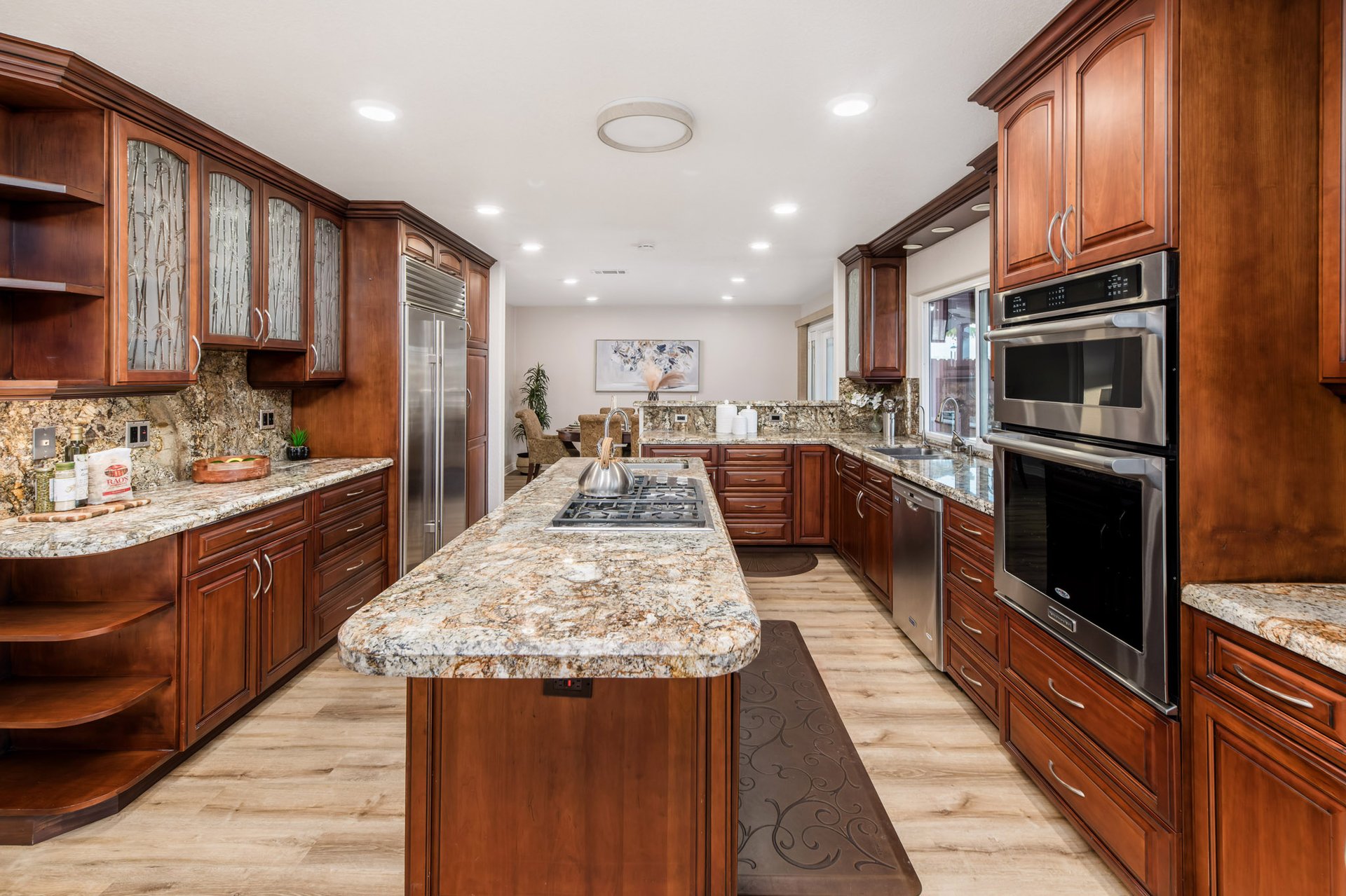 3805 Country Trail